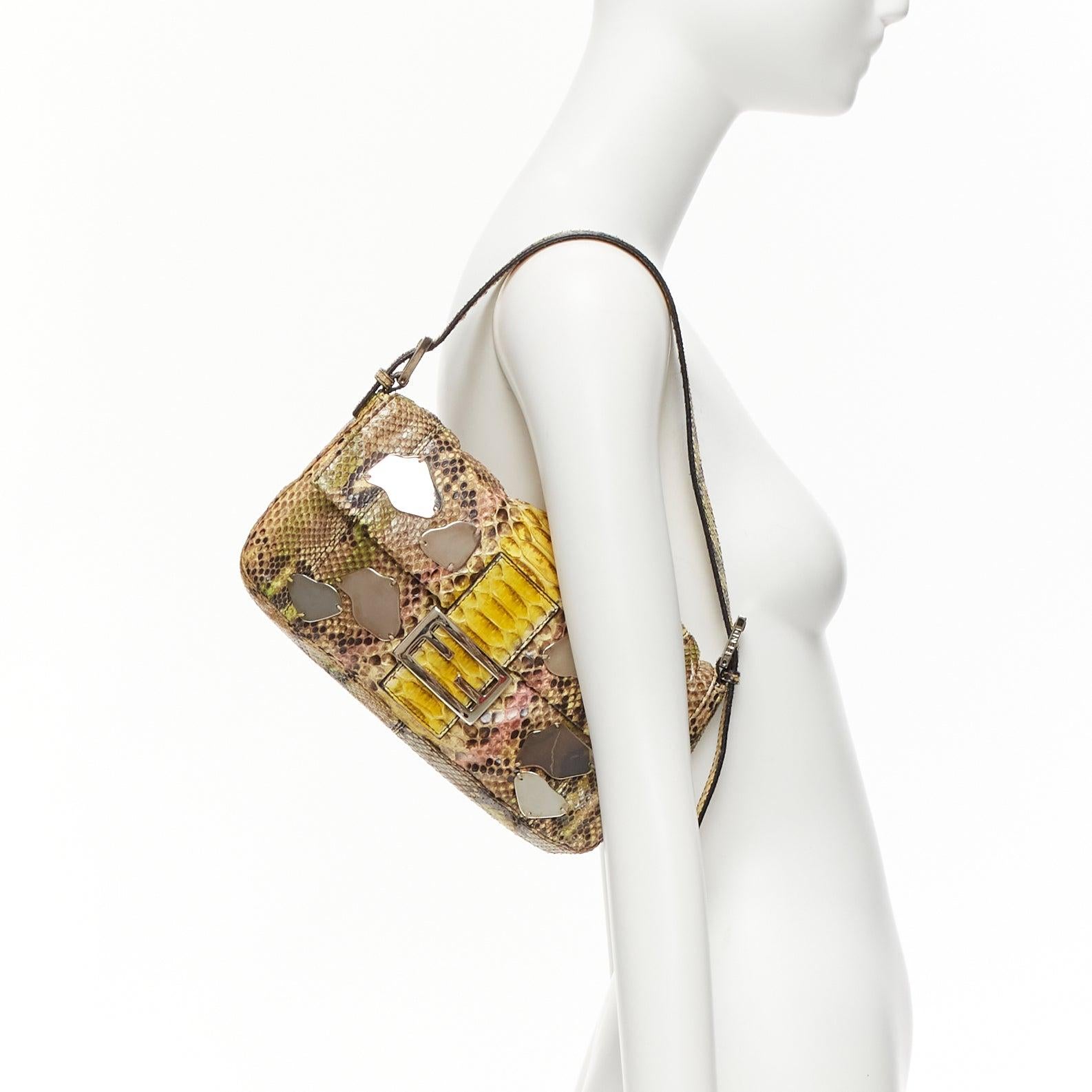 FENDI Baguette yellow ombre scaled leather mirror bead FF logo shoulder bag
Reference: TGAS/D01094
Brand: Fendi
Model: Baguette
Material: Leather, Metal
Color: Yellow, Silver
Pattern: Animal Print
Closure: Magnet
Lining: Green Fabric
Extra Details: