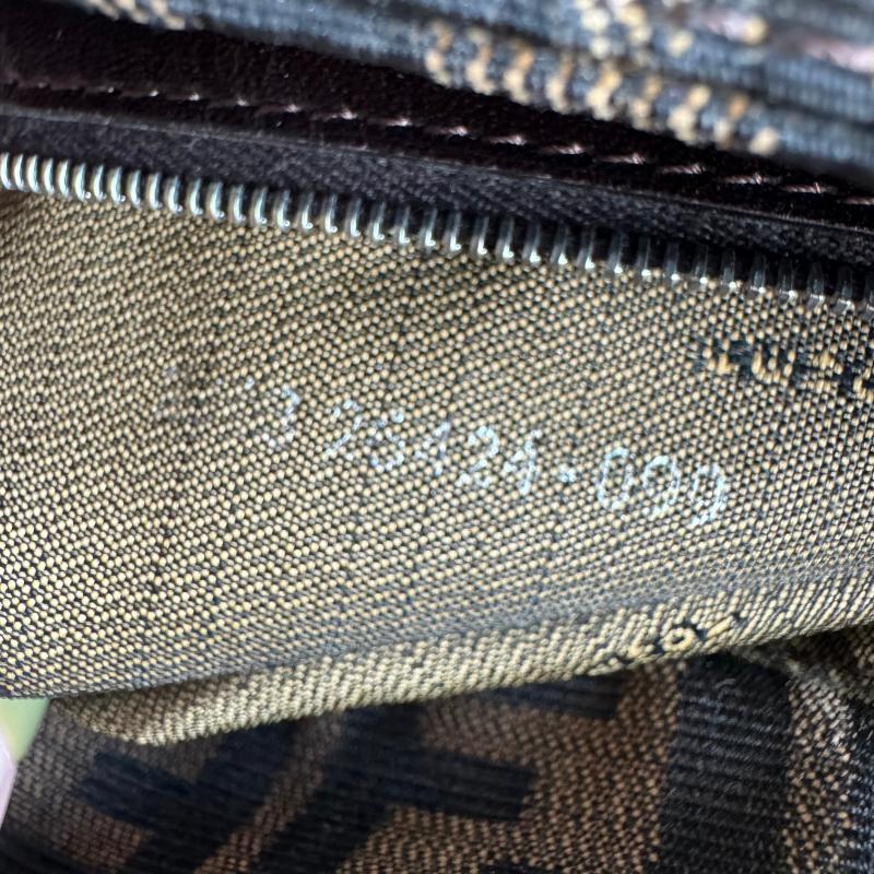Fendi Baguette Zucca Monogram with Shell Floral Embroidery For Sale 8