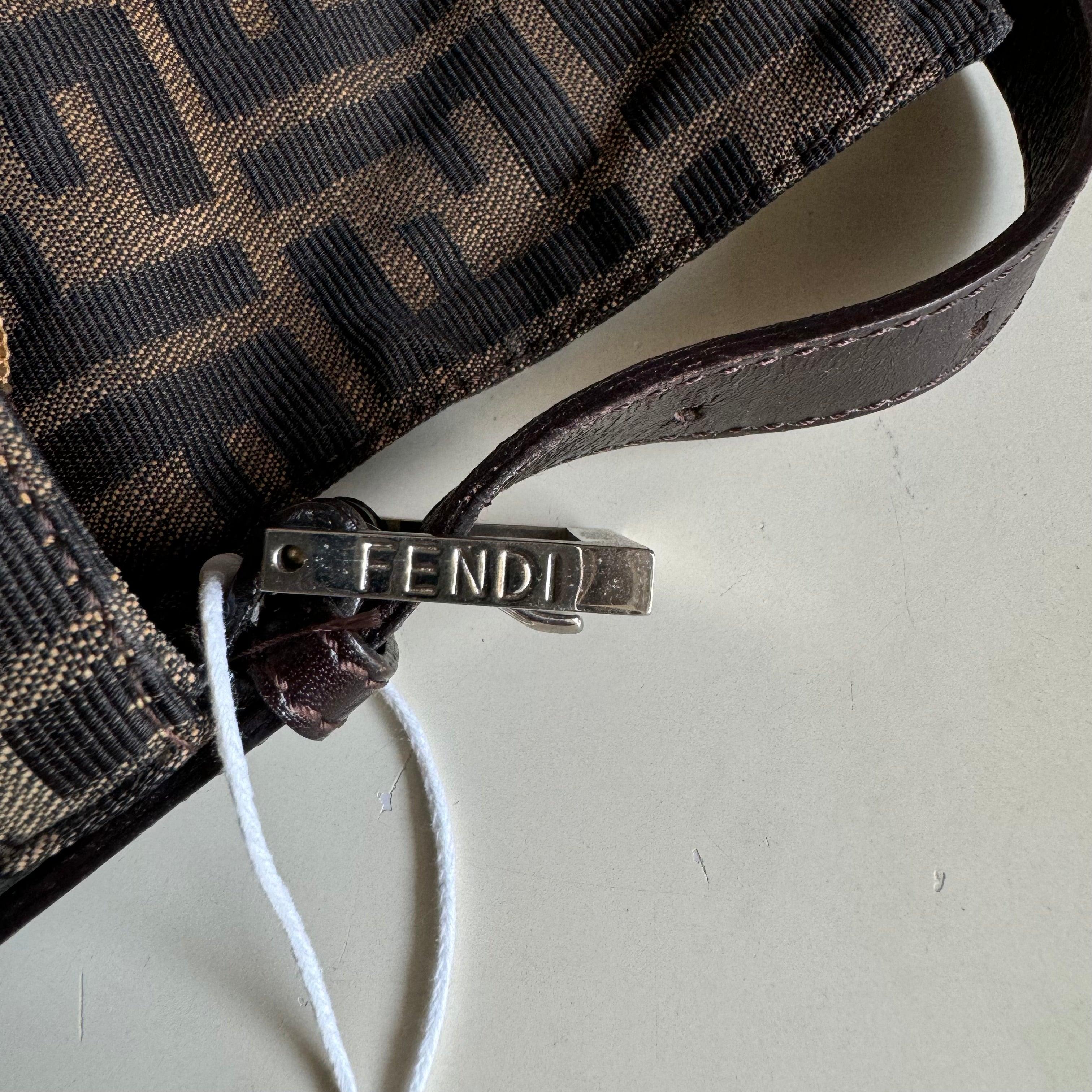 Fendi Baguette Zucca Monogram with Shell Floral Embroidery For Sale 4