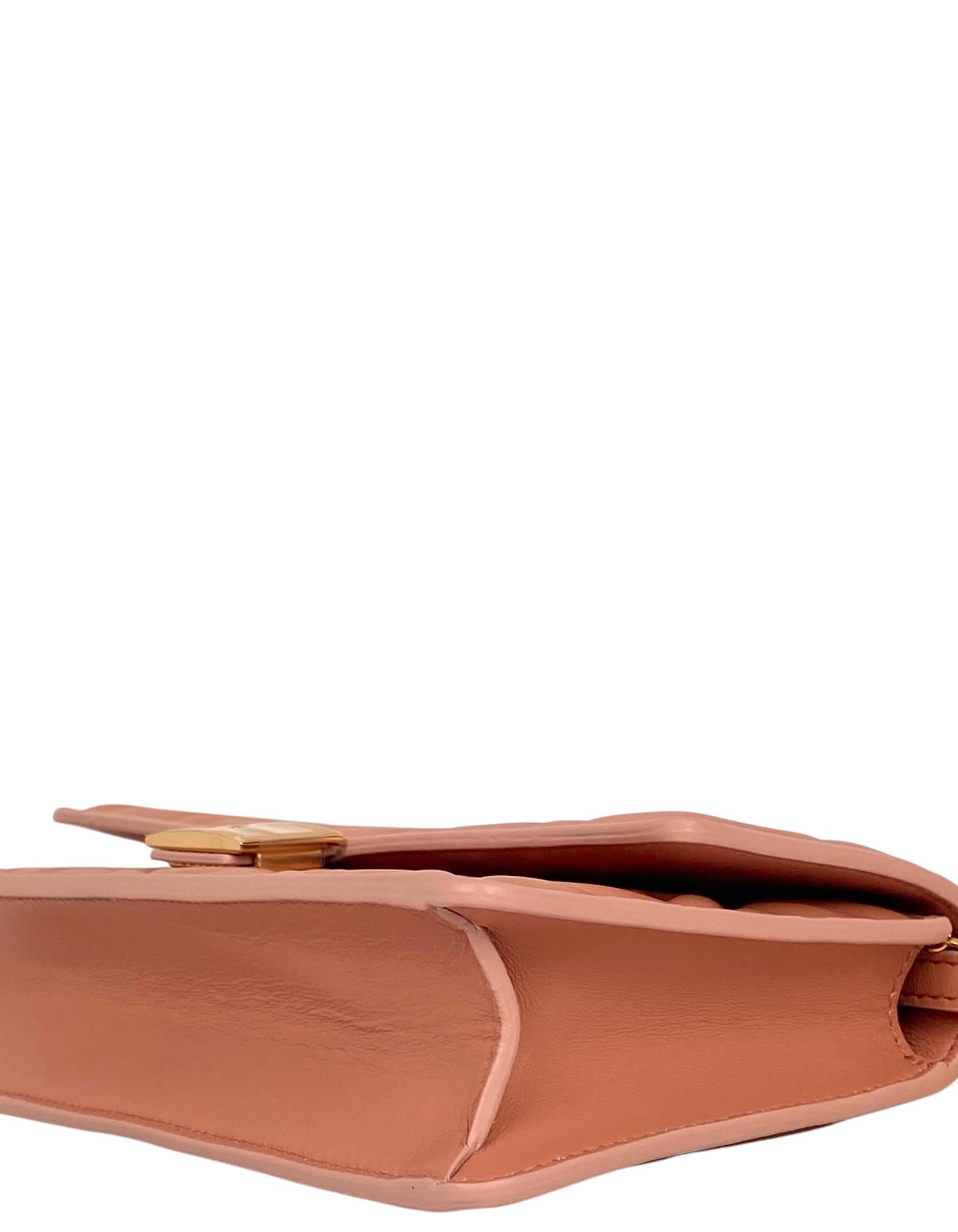 Donna Fendi Ballet Rose Rosa Nappa FF Embossed Wallet On Chain WOC Crossbody Bag in vendita