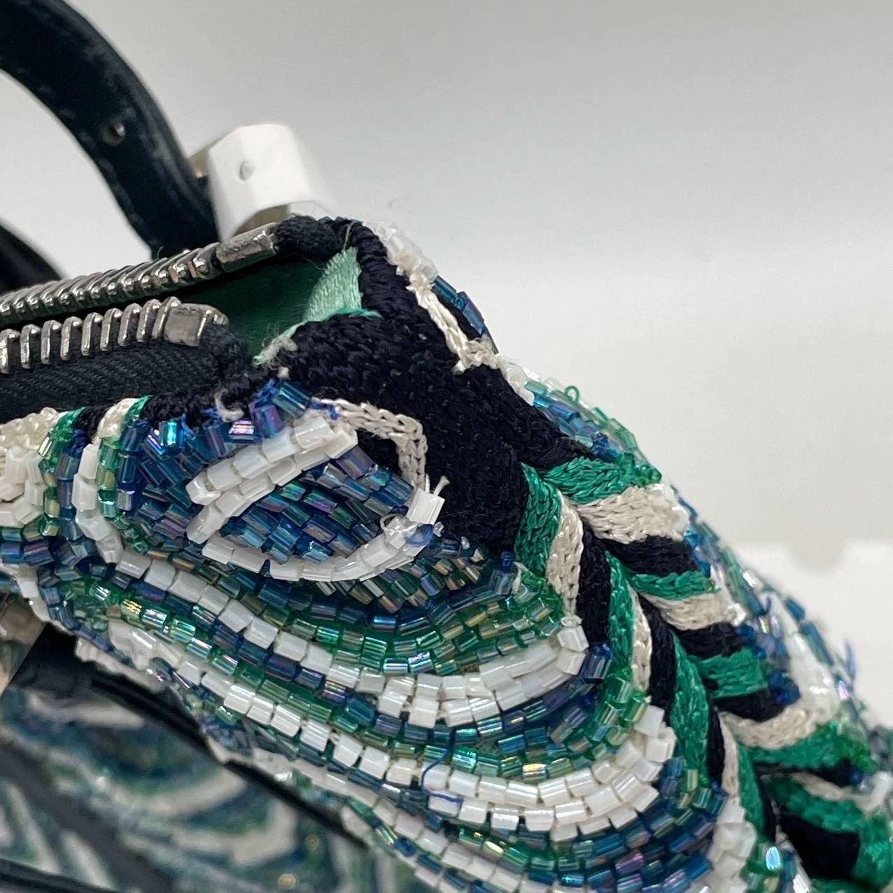 Sac à bandoulière perlé de Fendi Bleu Vert Greene Greene en vente 7