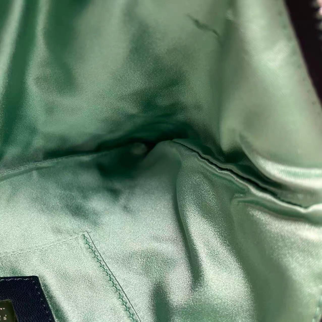 Sac à bandoulière perlé de Fendi Bleu Vert Greene Greene en vente 16