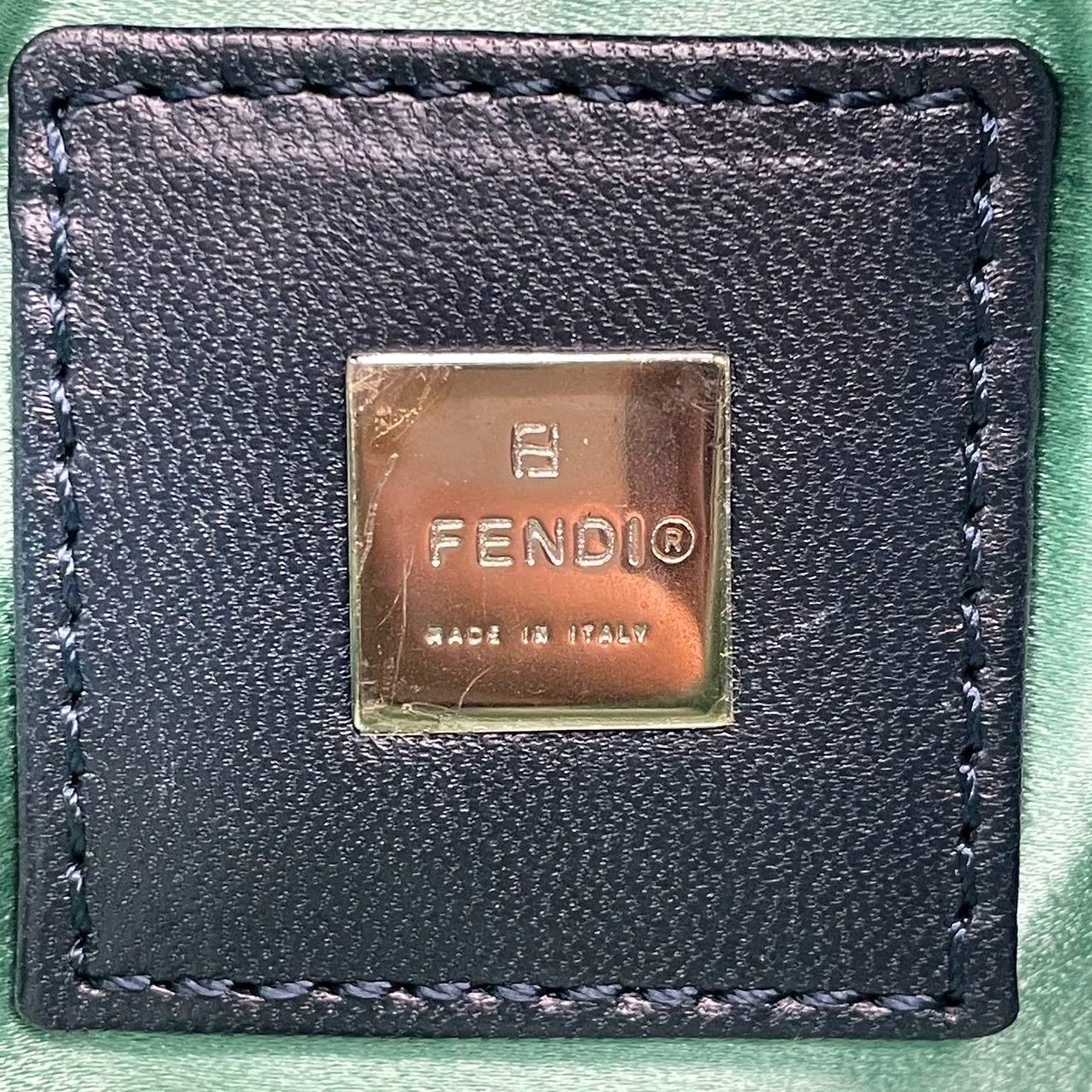 Sac à bandoulière perlé de Fendi Bleu Vert Greene Greene en vente 1