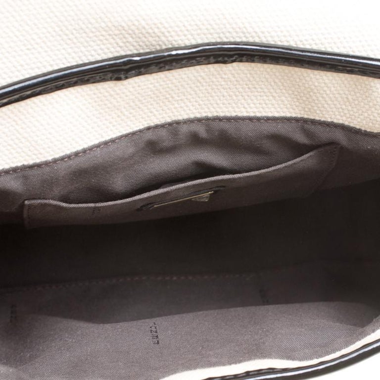 Fendi Beige/Black Canvas and Patent Leather B Shoulder Bag For Sale at ...
