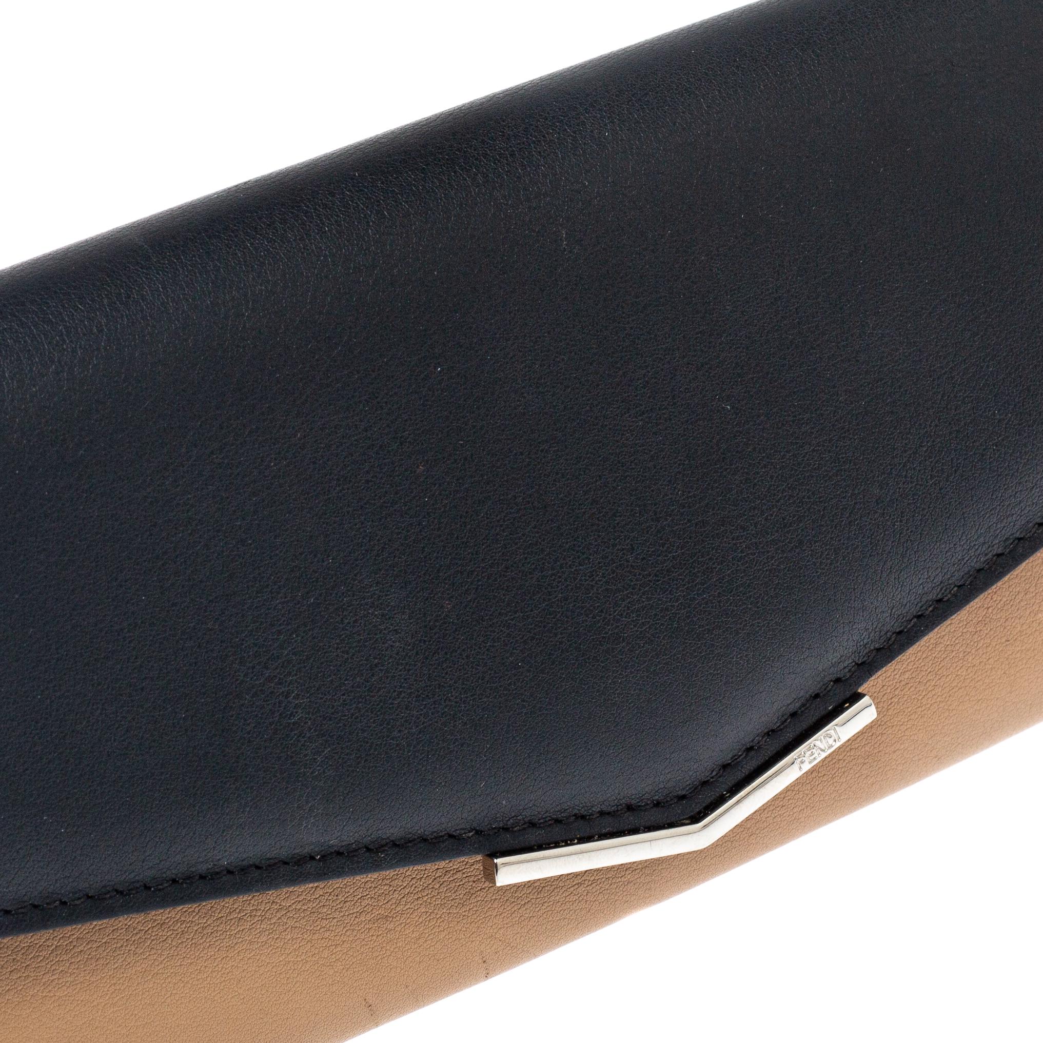 Fendi Beige/Black Leather Envelope Continental Wallet 2