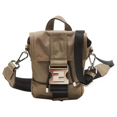 Fendi Beige/Schwarzes Nylon und Leder Fendiness Crossbody Tasche