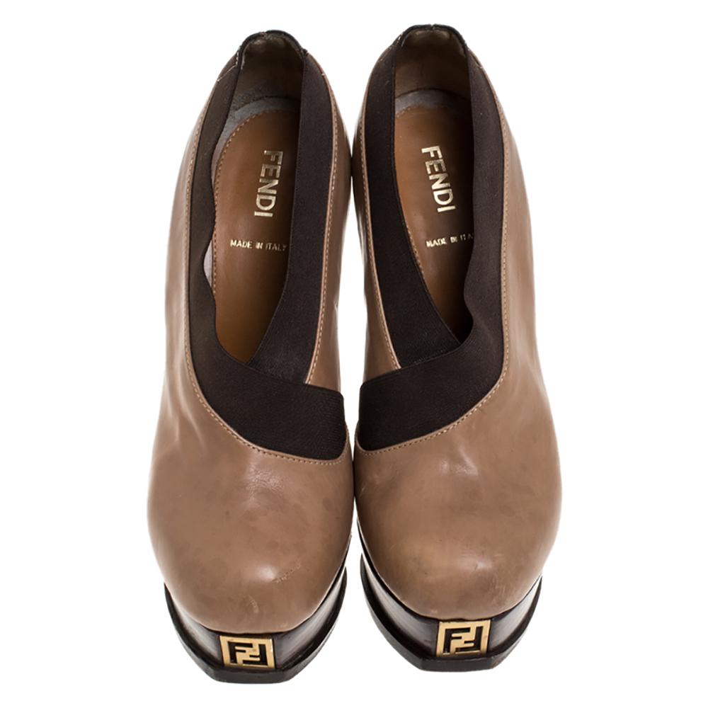 Fendi Beige/Brown Leather Fendista Faux-wrap Platform Ankle Booties Size 37 In Good Condition For Sale In Dubai, Al Qouz 2