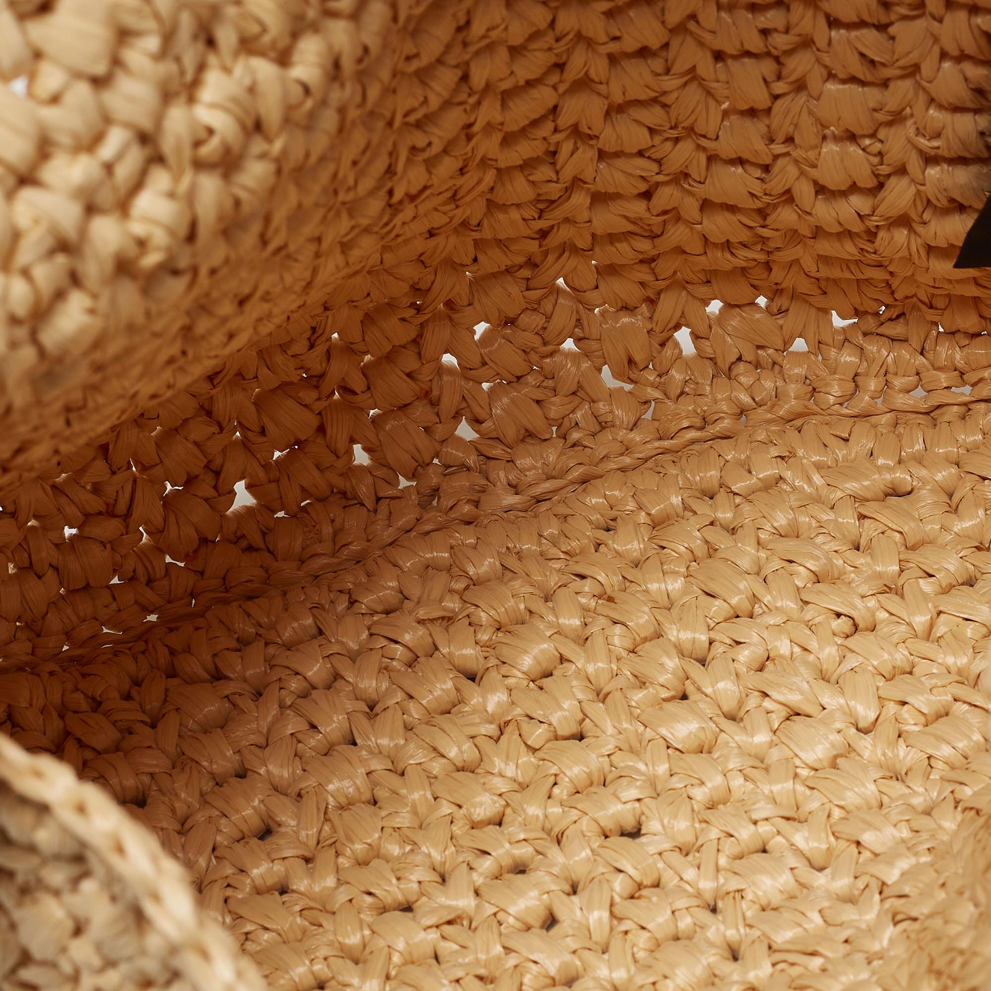 Fendi Beige/Brown Woven Wicker and Leather Small Croissant Hobo In Excellent Condition In Dubai, Al Qouz 2