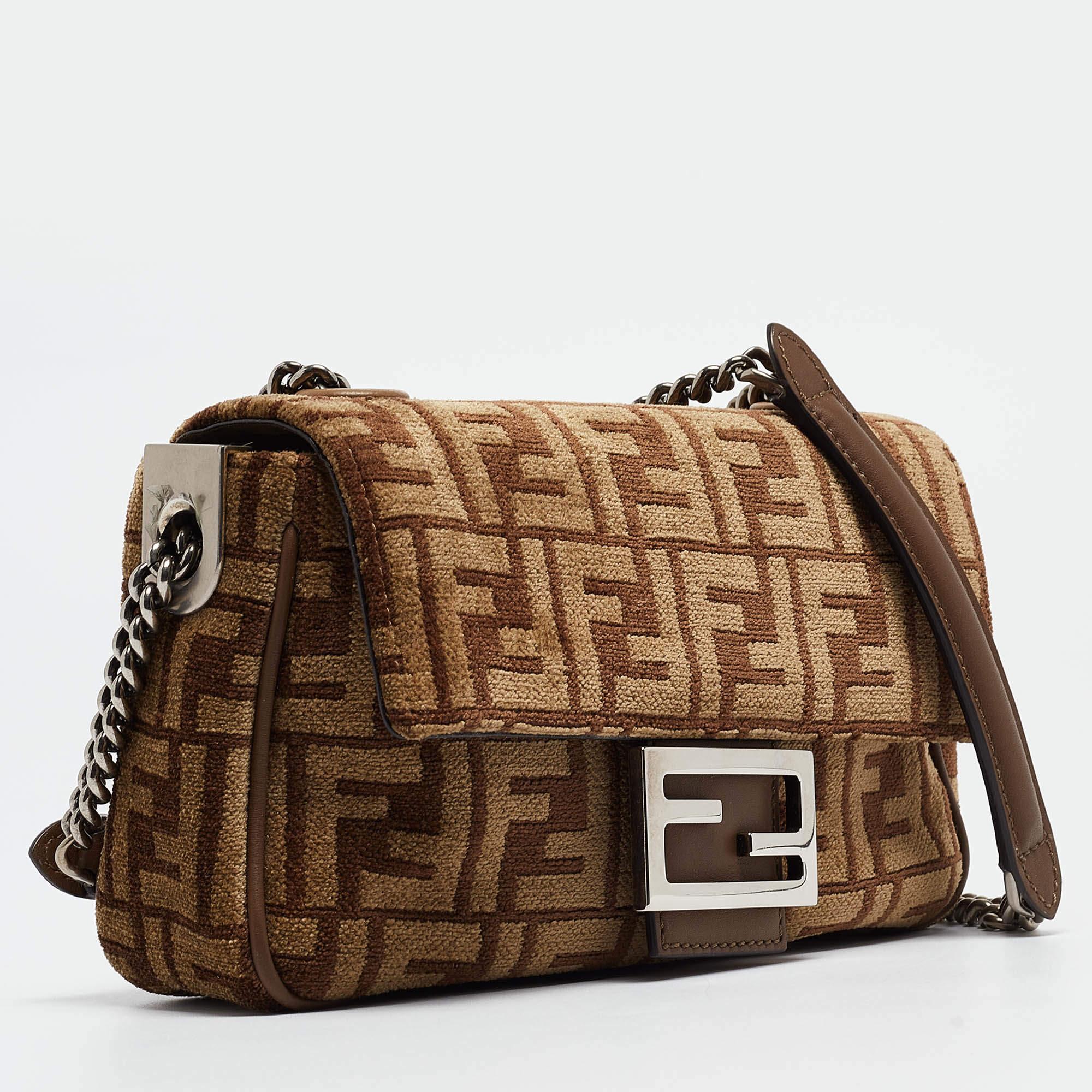 Fendi Beige/Brown Zucca Velvet and Leather Midi Chain Baguette Bag In Excellent Condition In Dubai, Al Qouz 2