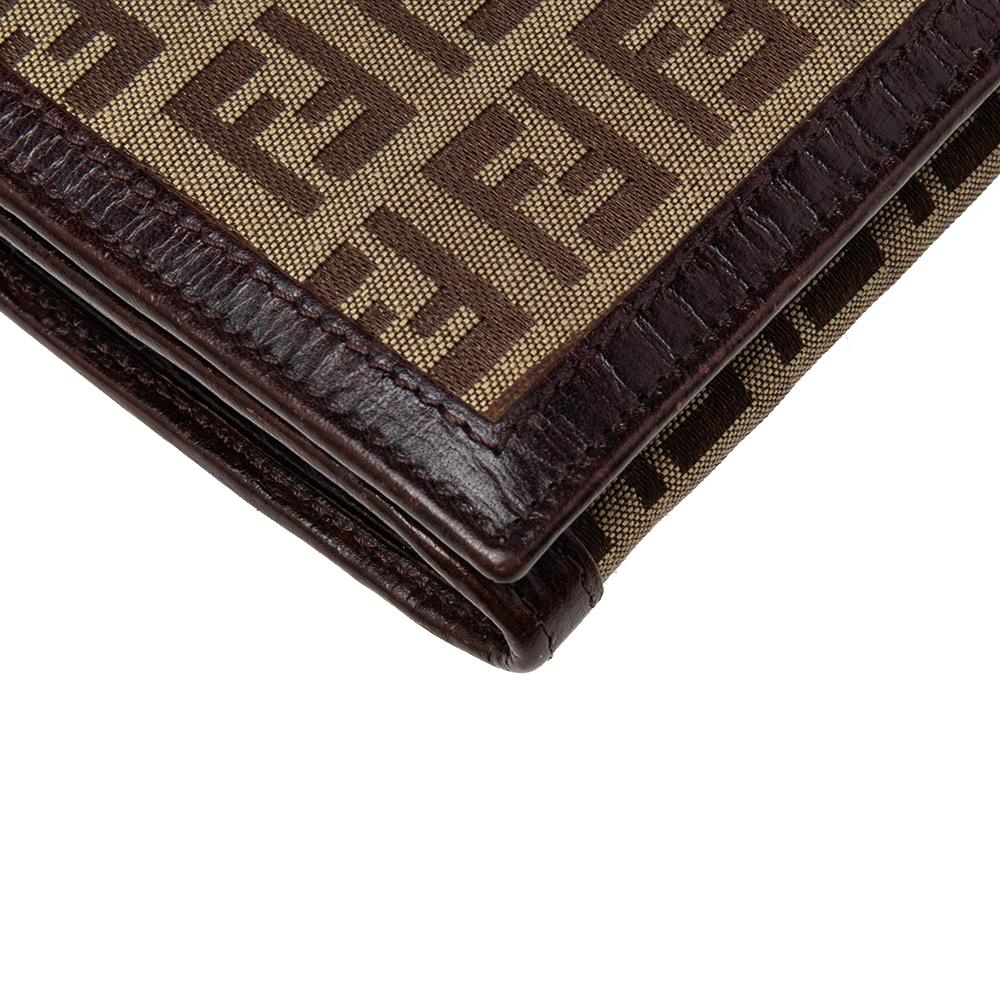 Fendi Beige/Brown Zucchino Canvas and Leather Flap Continental Wallet In Good Condition In Dubai, Al Qouz 2