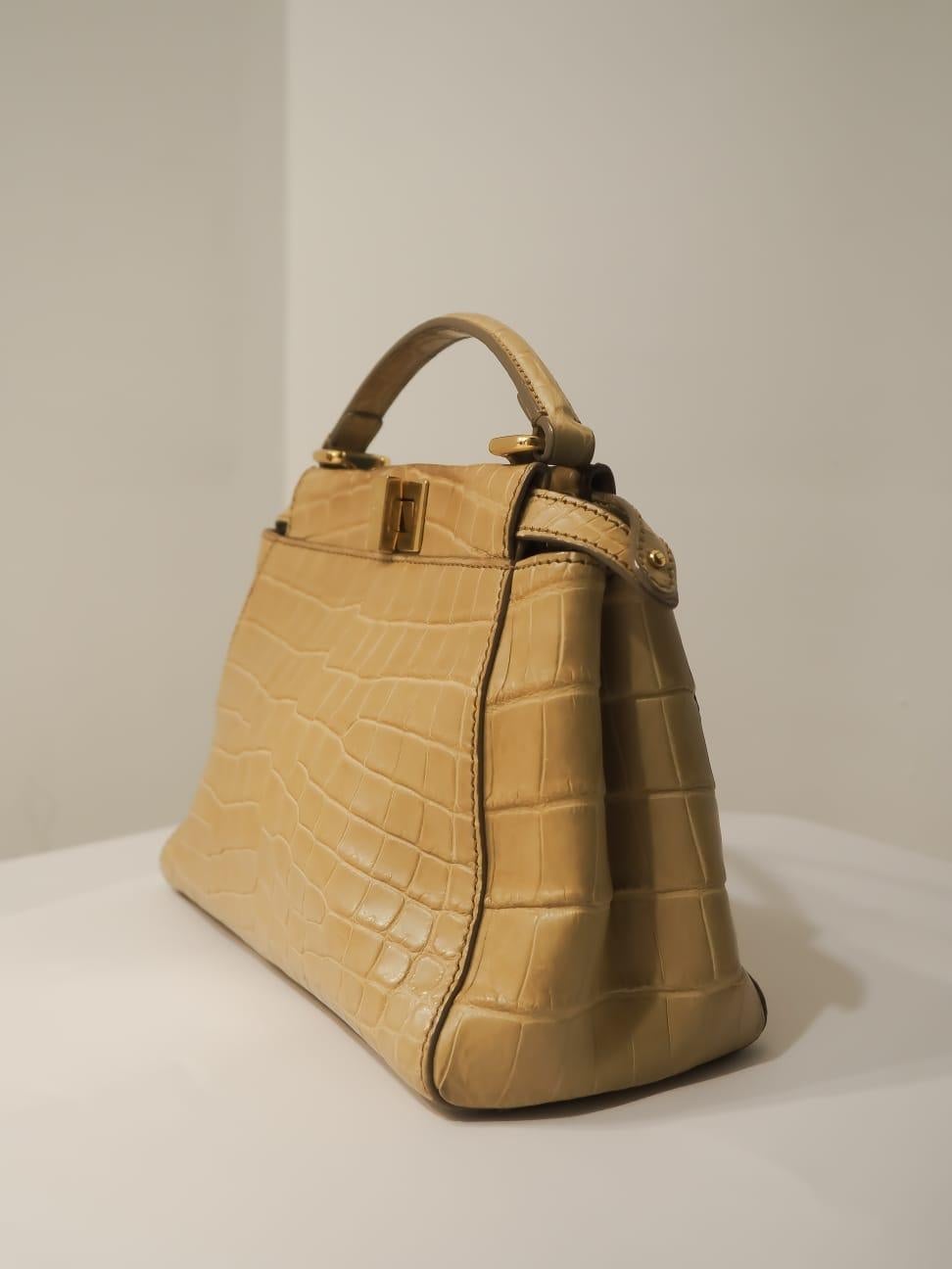 Women's or Men's Fendi Beige Crocodile leather Peekaboo handle bag