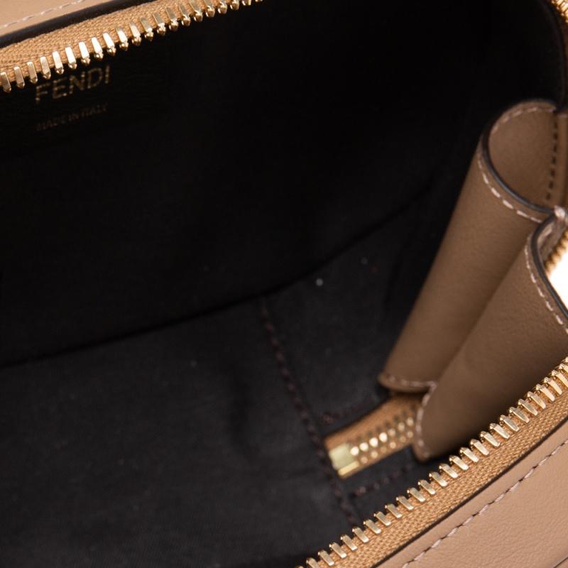 Fendi Beige Leather and Suede O’Lock Mini Camera Crossbody Bag In Good Condition In Dubai, Al Qouz 2