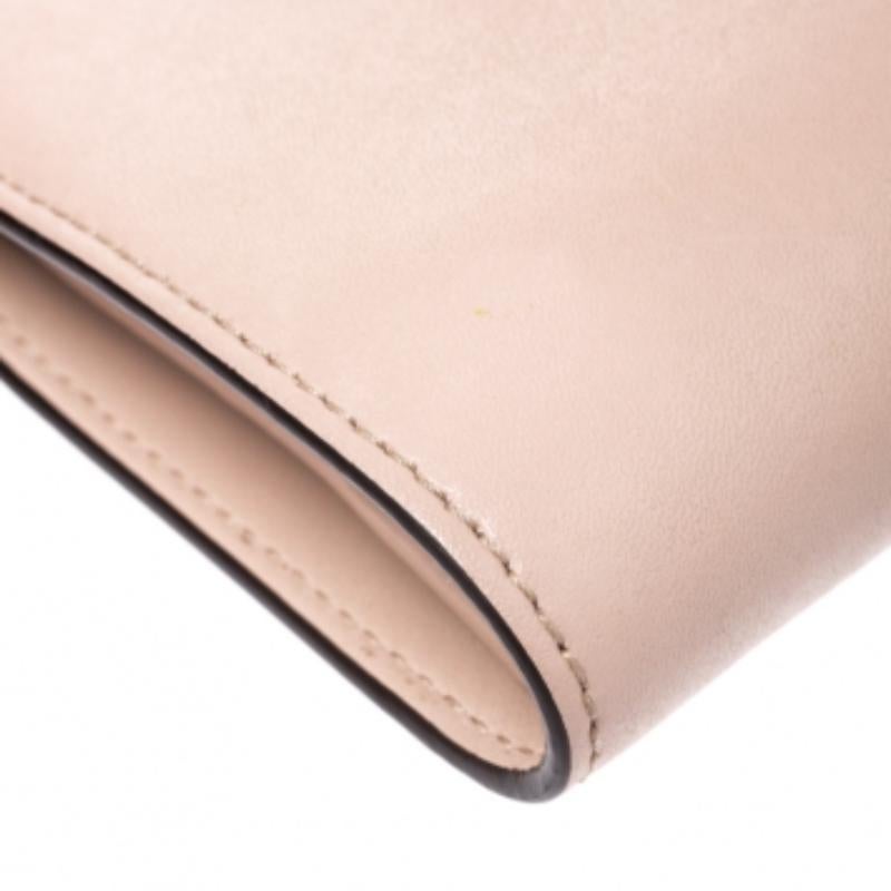 Fendi Beige Leder Bifold F ist kompakte Brieftasche im Angebot 1