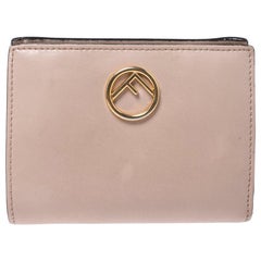 Fendi - Portefeuille compact en cuir beige à deux volets F