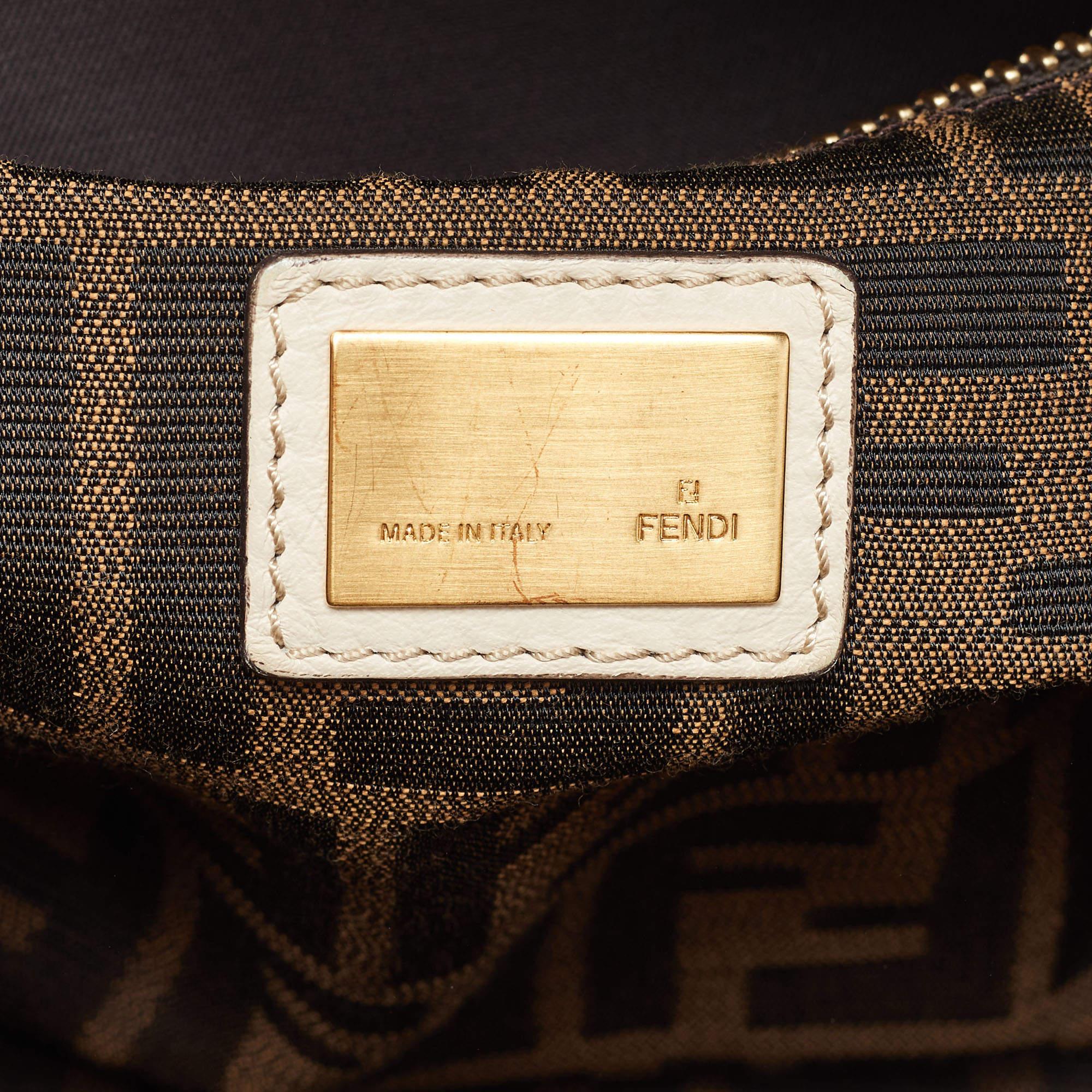 Fendi Beige Leather Large Peekaboo Top Handle Bag For Sale 11