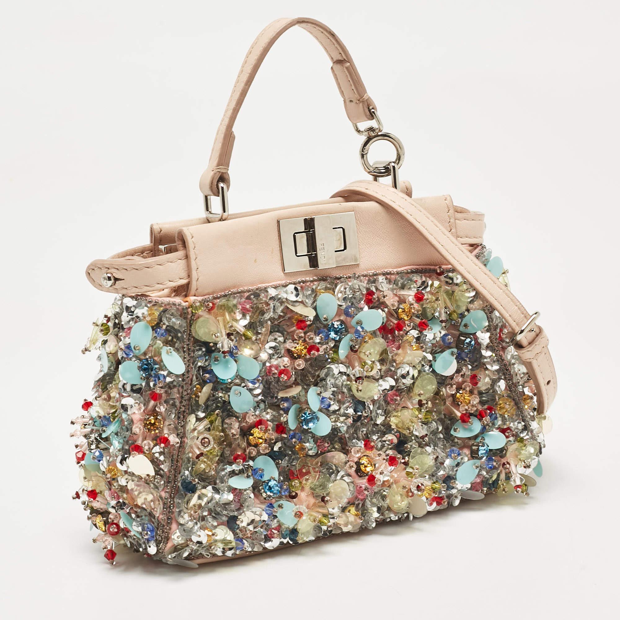 Beige Borsa a tracolla Fendi Micro Peekaboo impreziosita in pelle beige