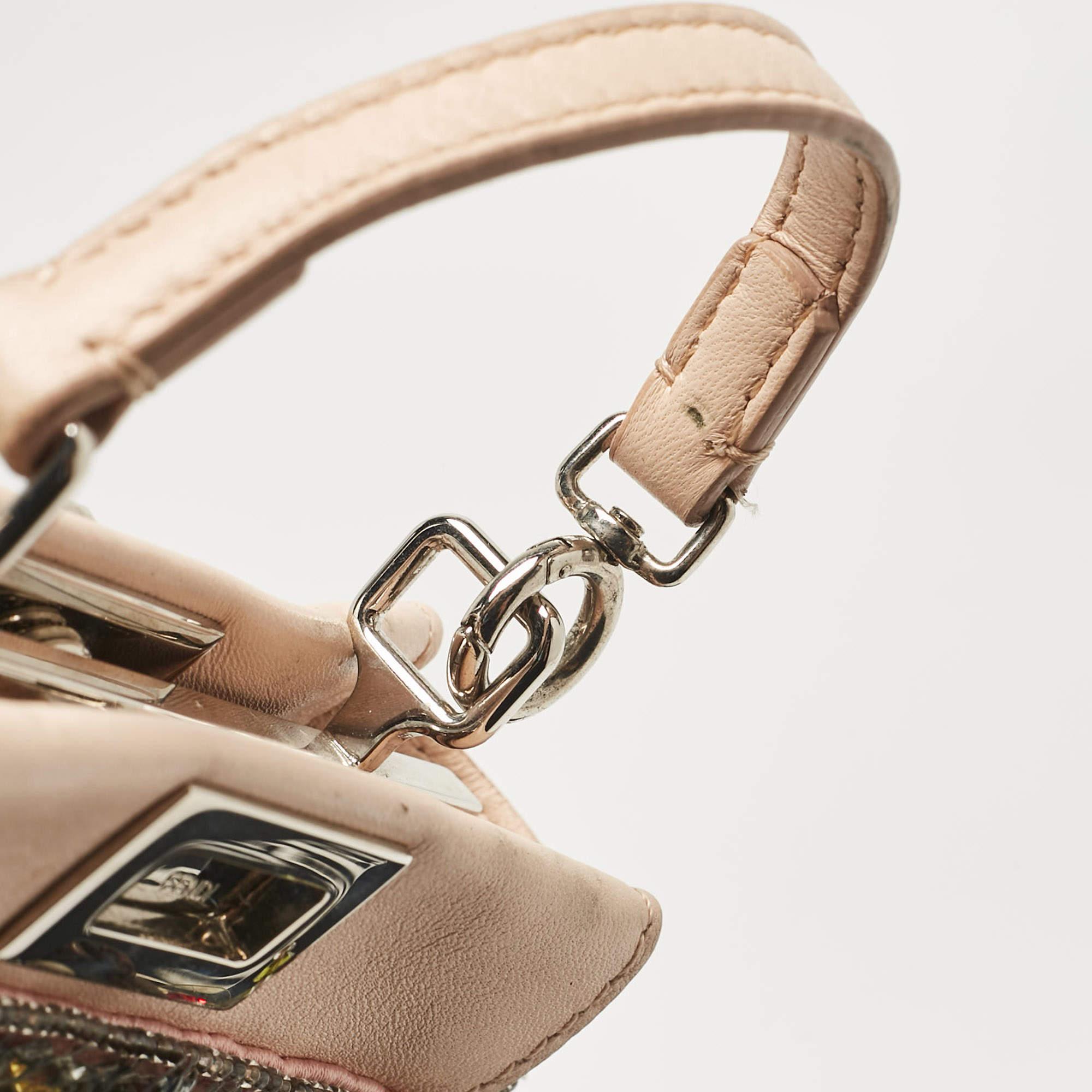 Borsa a tracolla Fendi Micro Peekaboo impreziosita in pelle beige 2