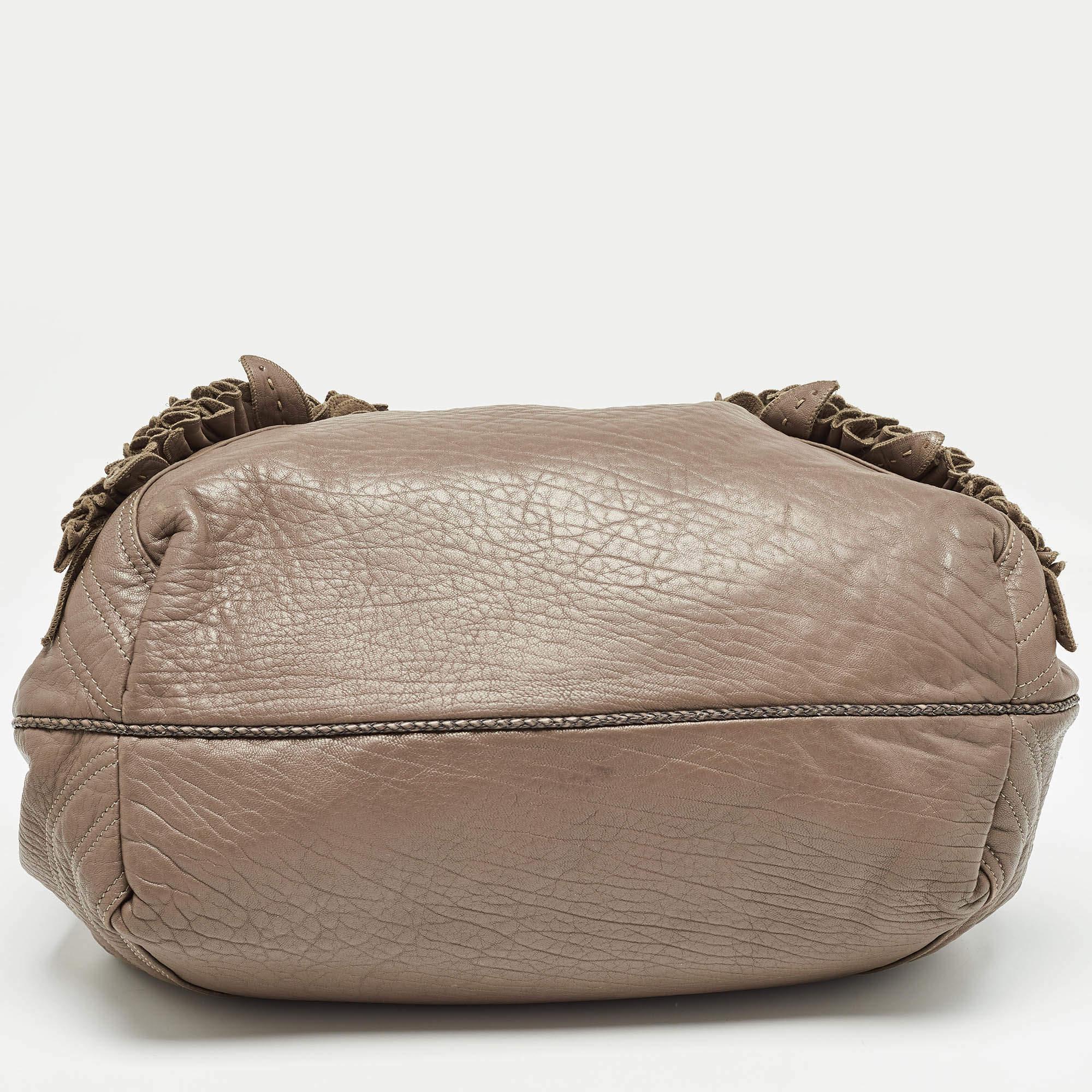 Borsa Fendi in pelle beige Raffle Spy Hobo 1