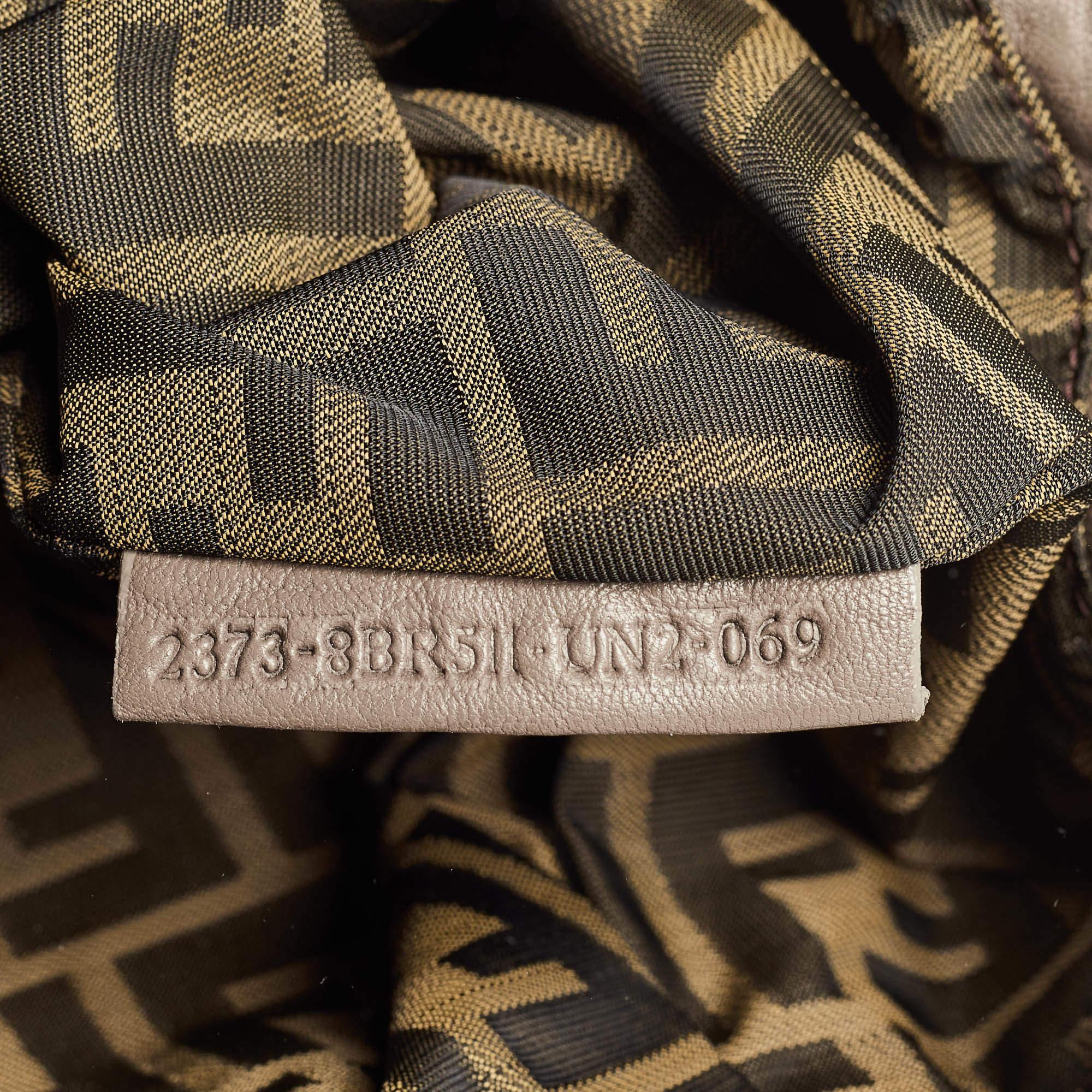 Borsa Fendi in pelle beige Raffle Spy Hobo 3