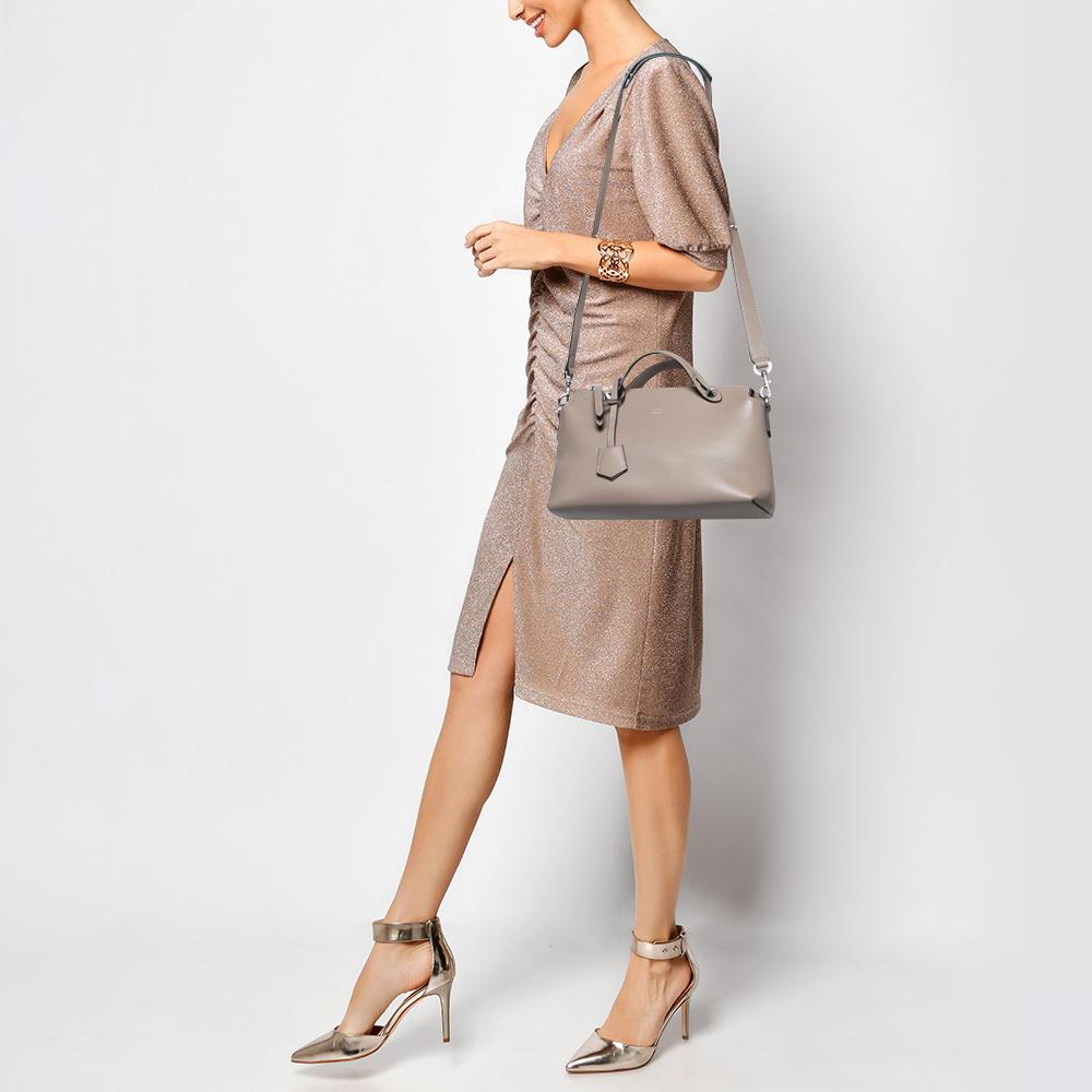 Fendi Beige Leather Small By The Way Shoulder Bag In Good Condition In Dubai, Al Qouz 2