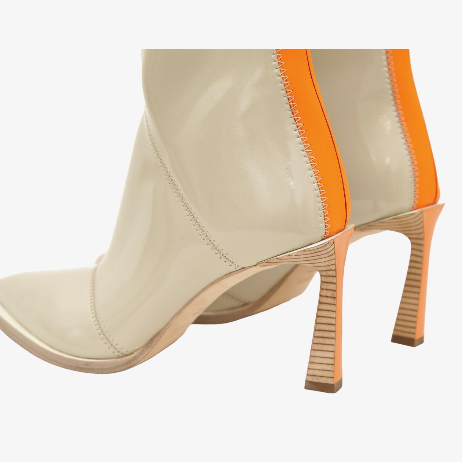 FENDI Ankle Boots Beige Orange Neoprene FFRAME Zipper Wood Heels Sz 38 For Sale 3