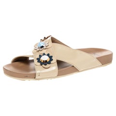 Fendi Beige Patent Leather Flowerland Stud Embellished Slide Sandals Size 39