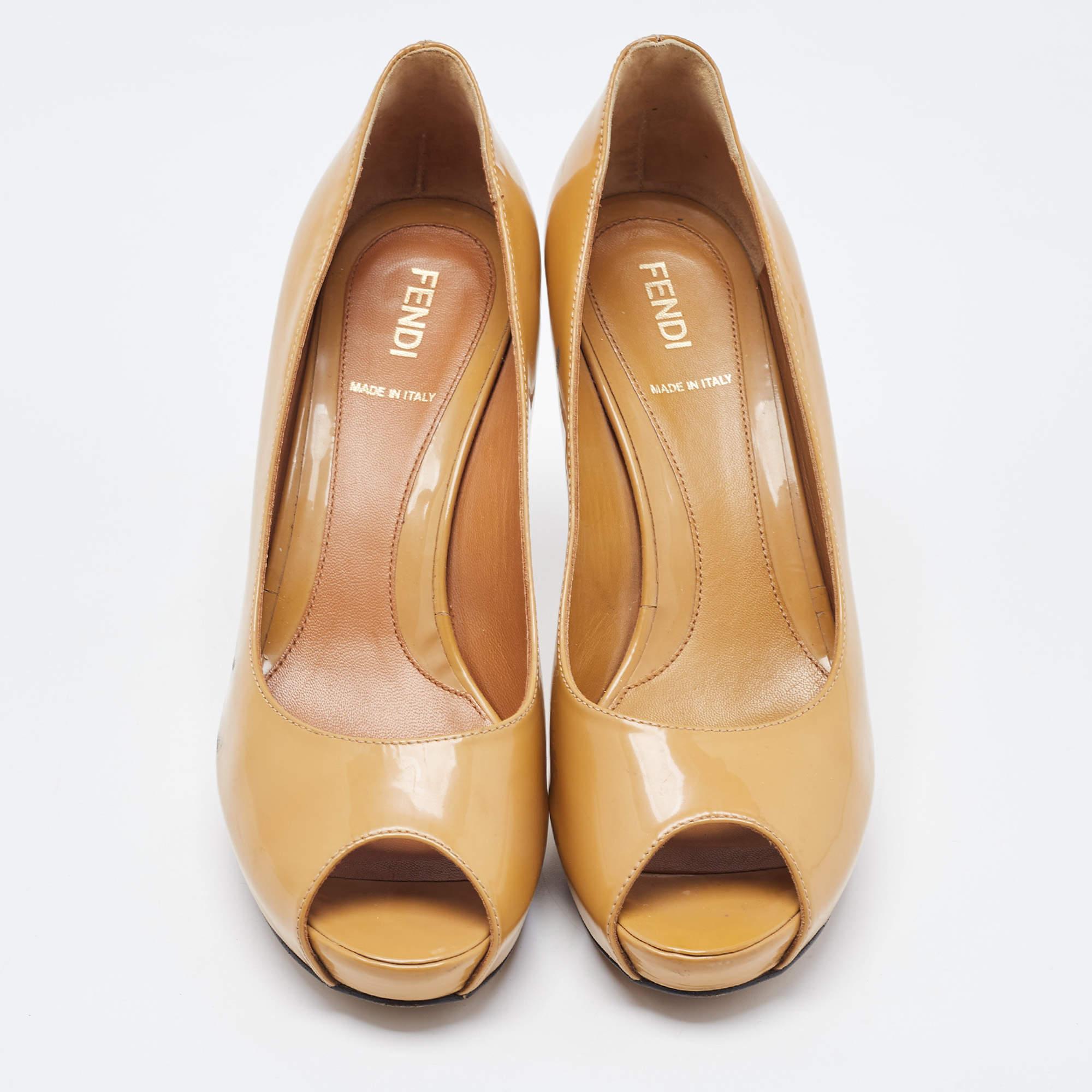 Women's Fendi Beige Patent Leather Zucca Heel Peep Toe Pumps Size 37 For Sale