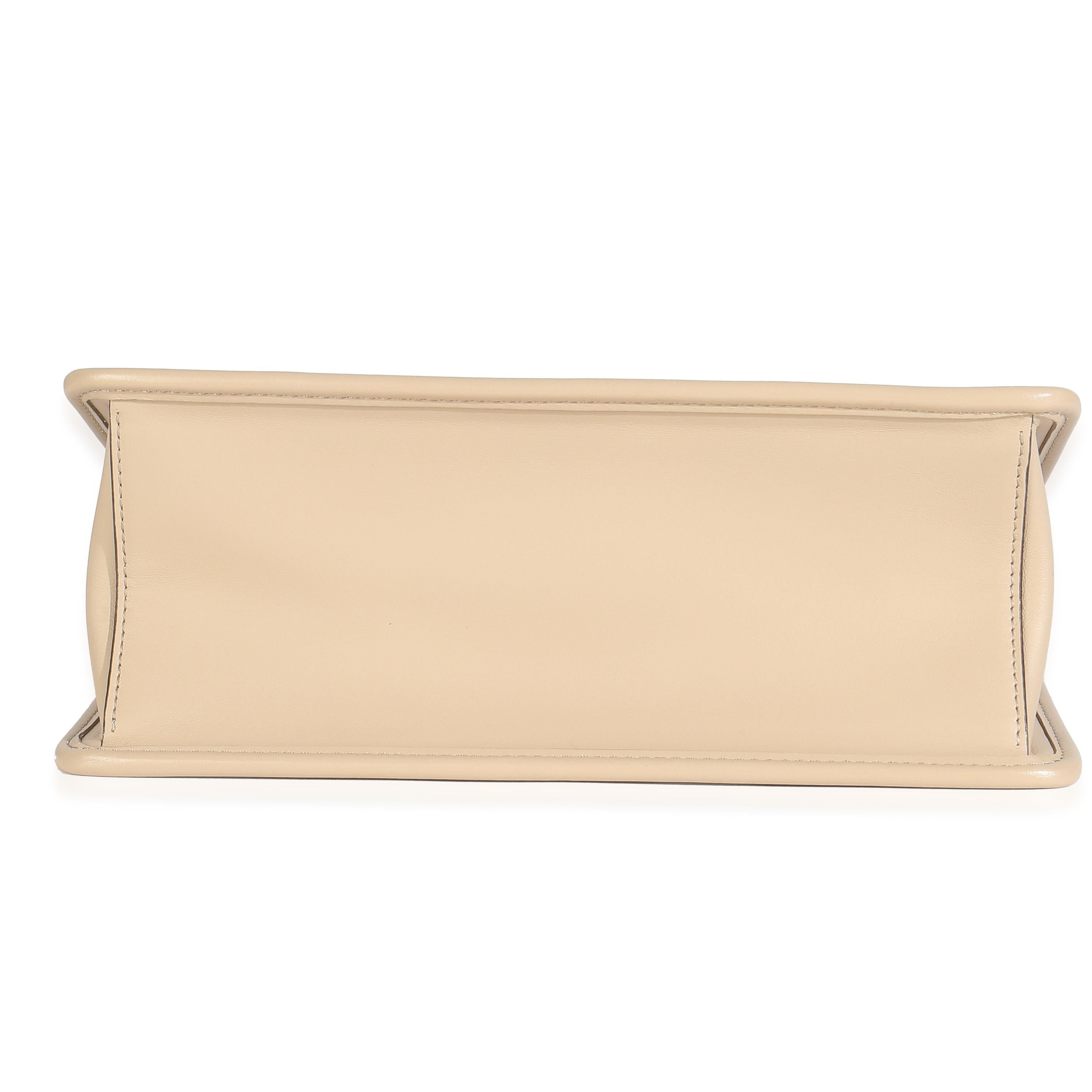 Fendi Beige Vitello Century Opaco F is Fendi Kan I Borsa a tracolla in vendita 1