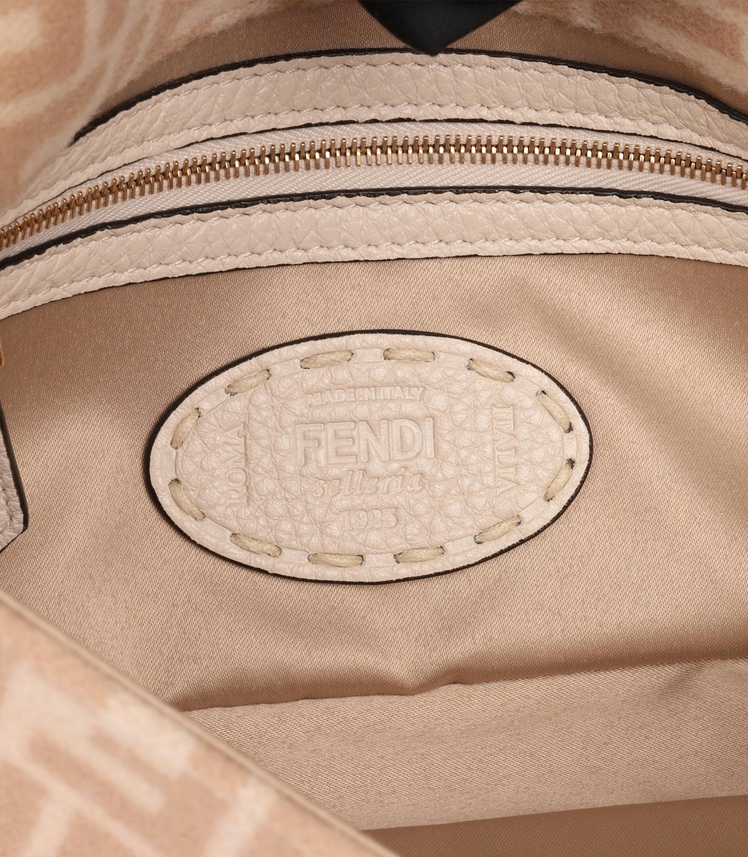 Fendi Beige Wool & Cream Calfskin Leather Baguette Shoulder Bag For Sale 6