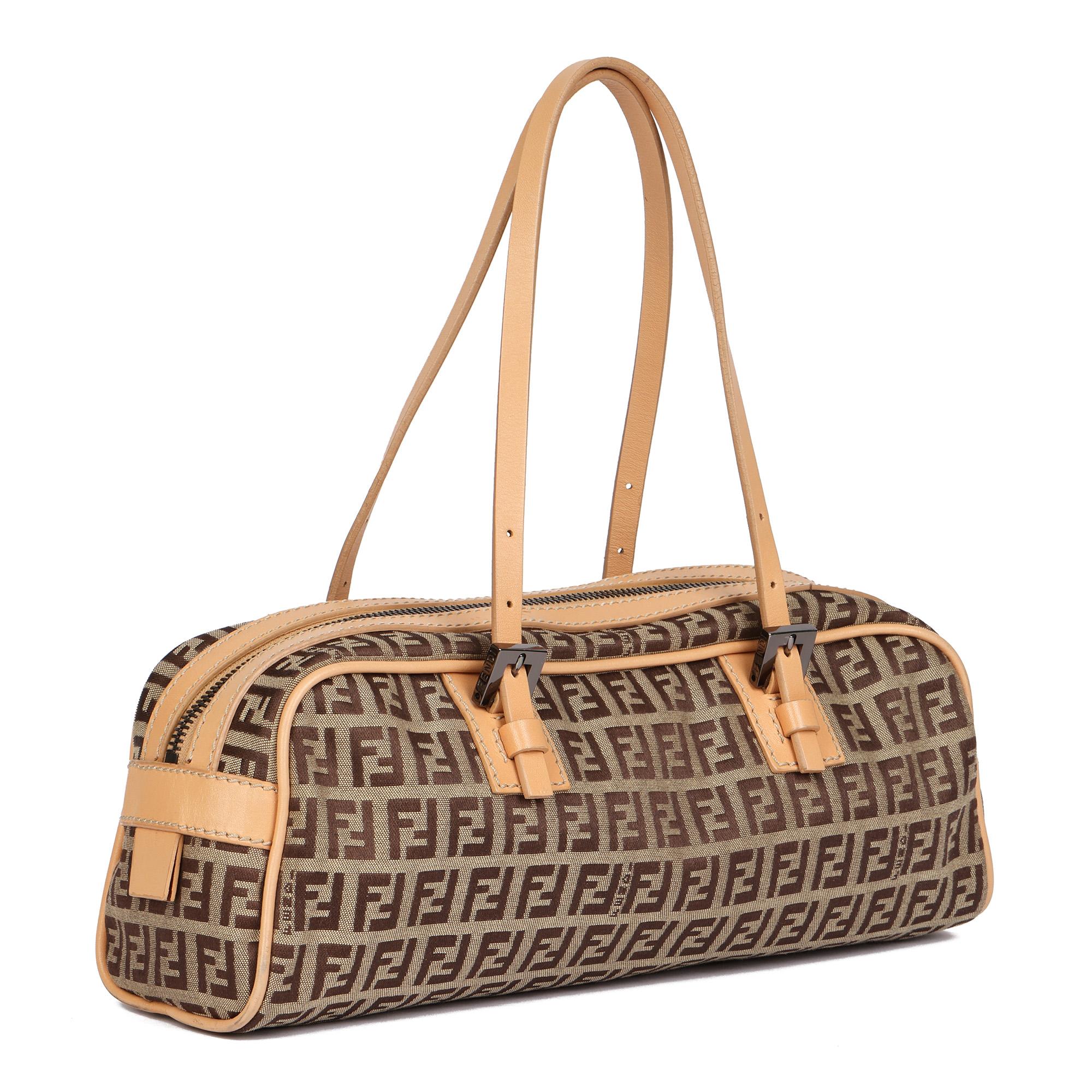 FENDI
Beige Zucca Canvas & Beige Calfskin Leather Zucchino Tote

Serial Number: 2119 8BL007 028
Age (Circa): 2000
Authenticity Details: Date Stamp (Made in Italy)
Gender: Ladies
Type: Tote

Colour: Beige
Hardware: Silver
Material(s): Canvas,
