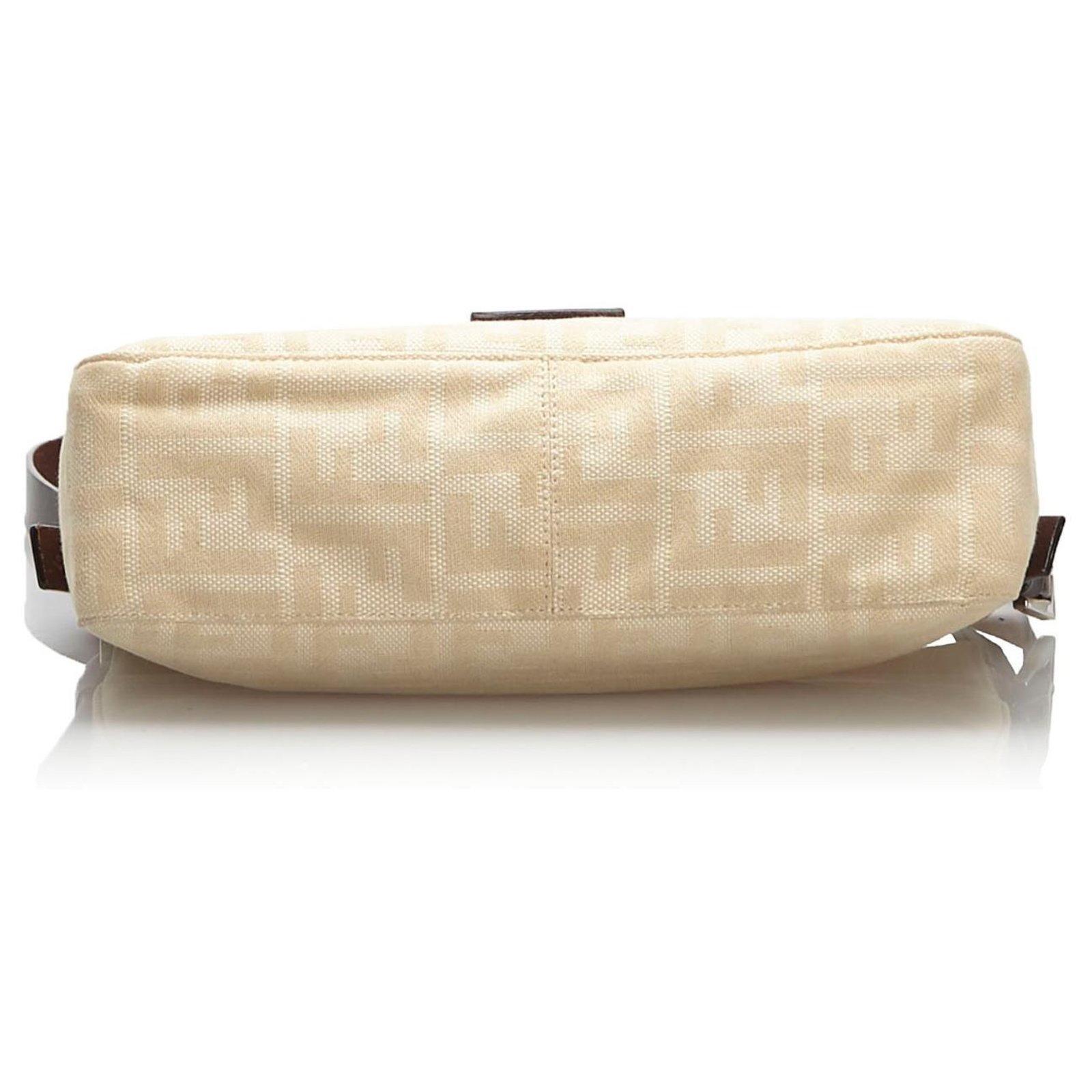 Bolso de hombro de lona Zucca FF beige de Fendi Beige en venta