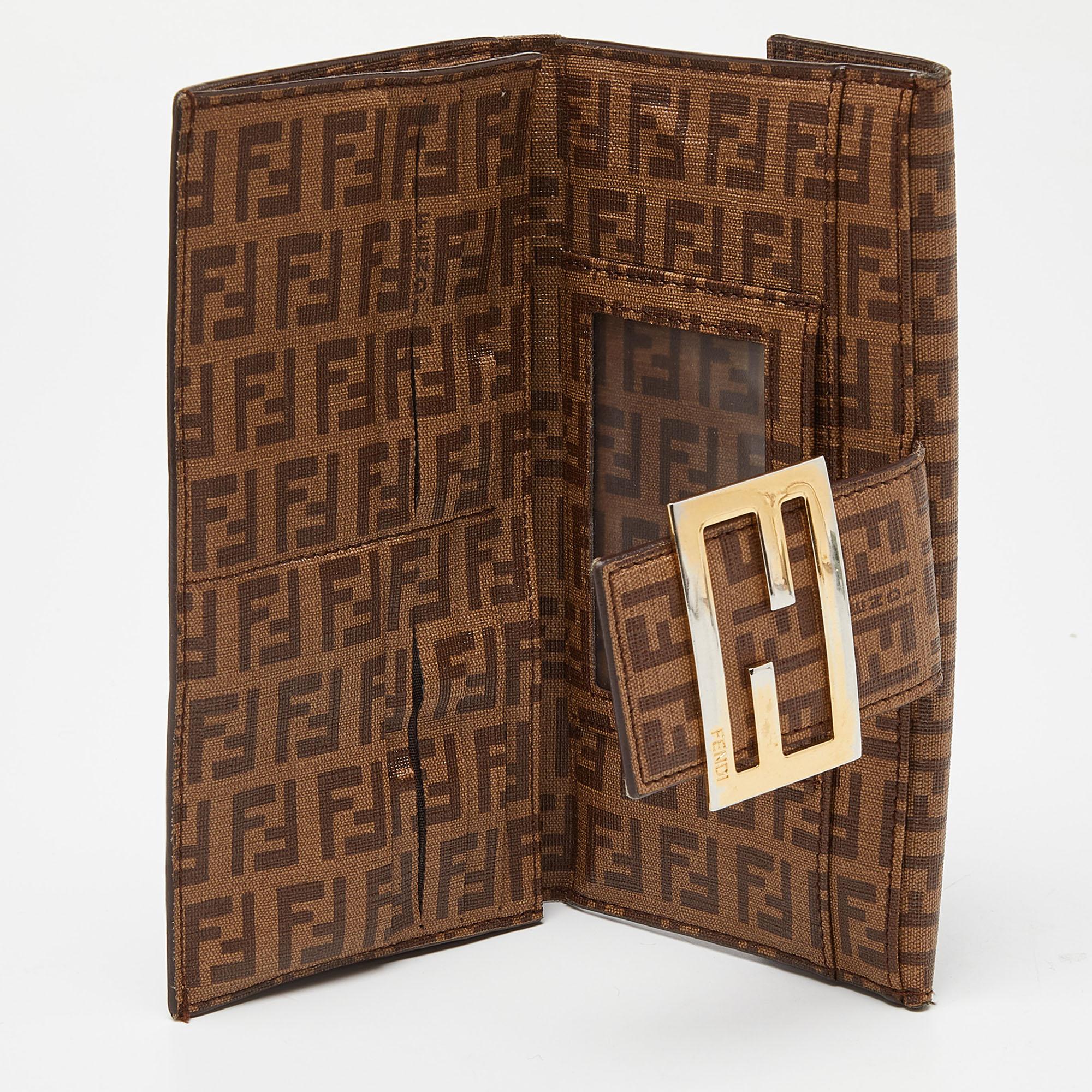 Fendi Beige Zucchino Coated Canvas Forever Flap Continental Wallet In Good Condition In Dubai, Al Qouz 2