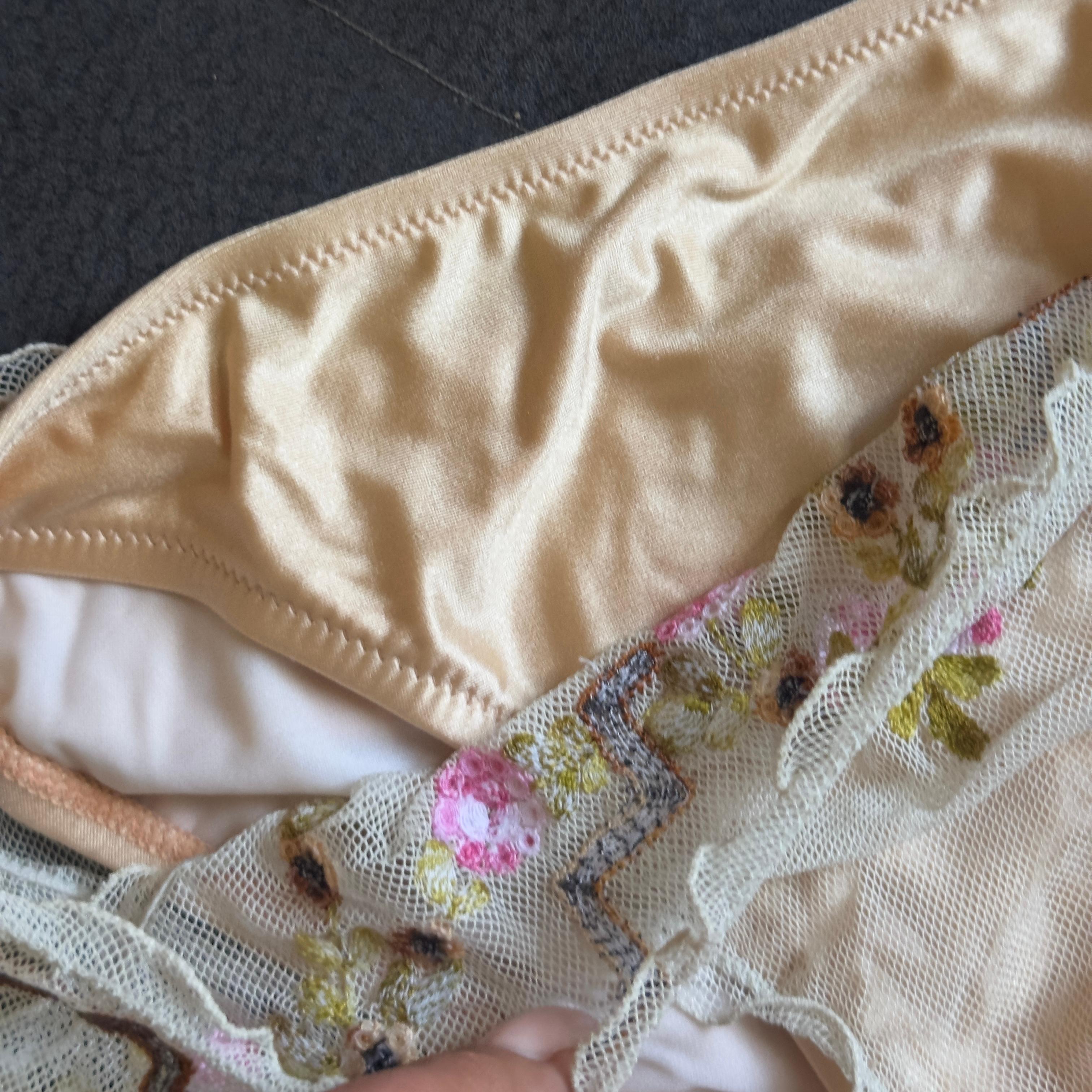 Fendi Bikini Bordado en Tul Transparente - 2000s Nunca Usado en venta 2