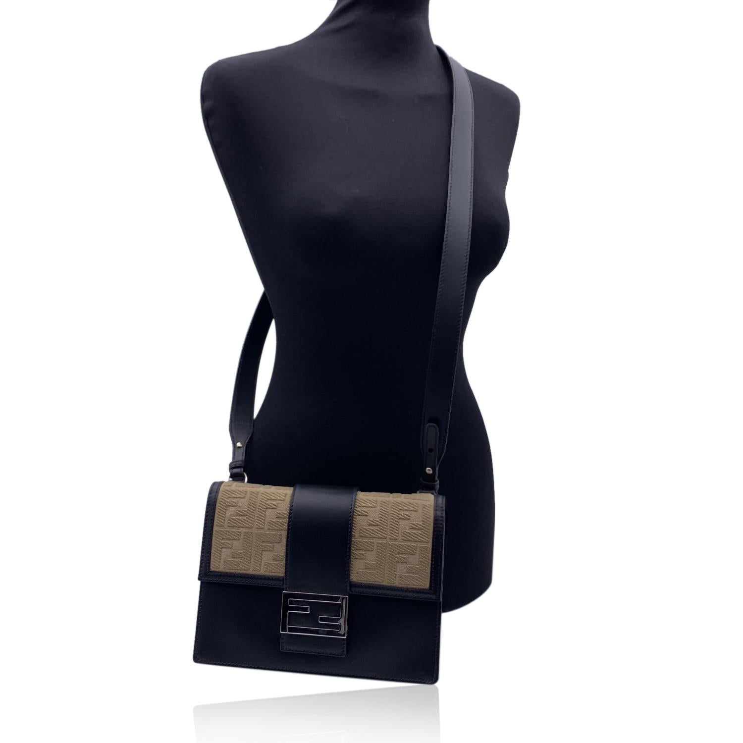 fendi flat baguette shoulder bag