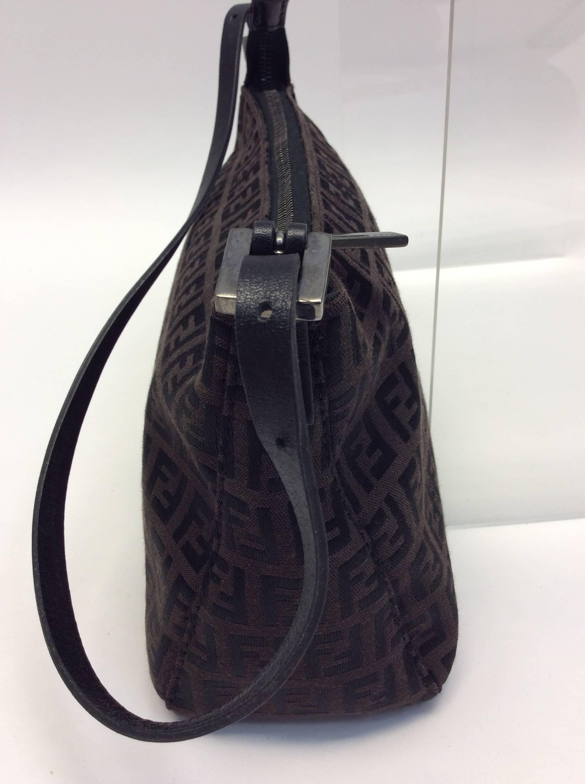 Women's Fendi Black and Brown Shoulder Logo Bag For Sale