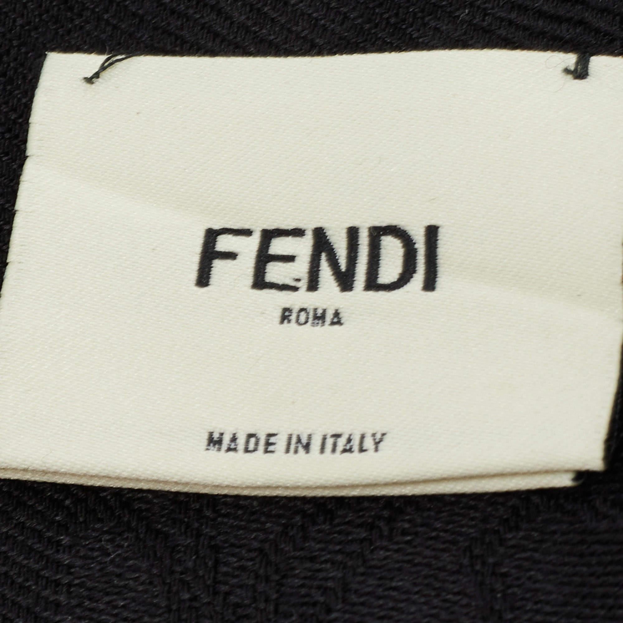 Classy and stylish are some words that come to our minds when we look at the Fendi scarf. The label brings you this versatile creation made from luxurious materials that you style with many outfits.

