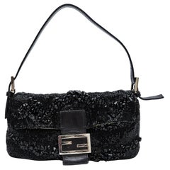 Fendi Bolso Baguette Adornado con Cuentas Negro