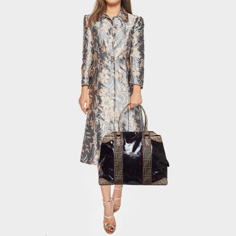 This satchel is rendered in the finest quality materials into an elegant design. Versatile and functional it is well sized for your daily use.