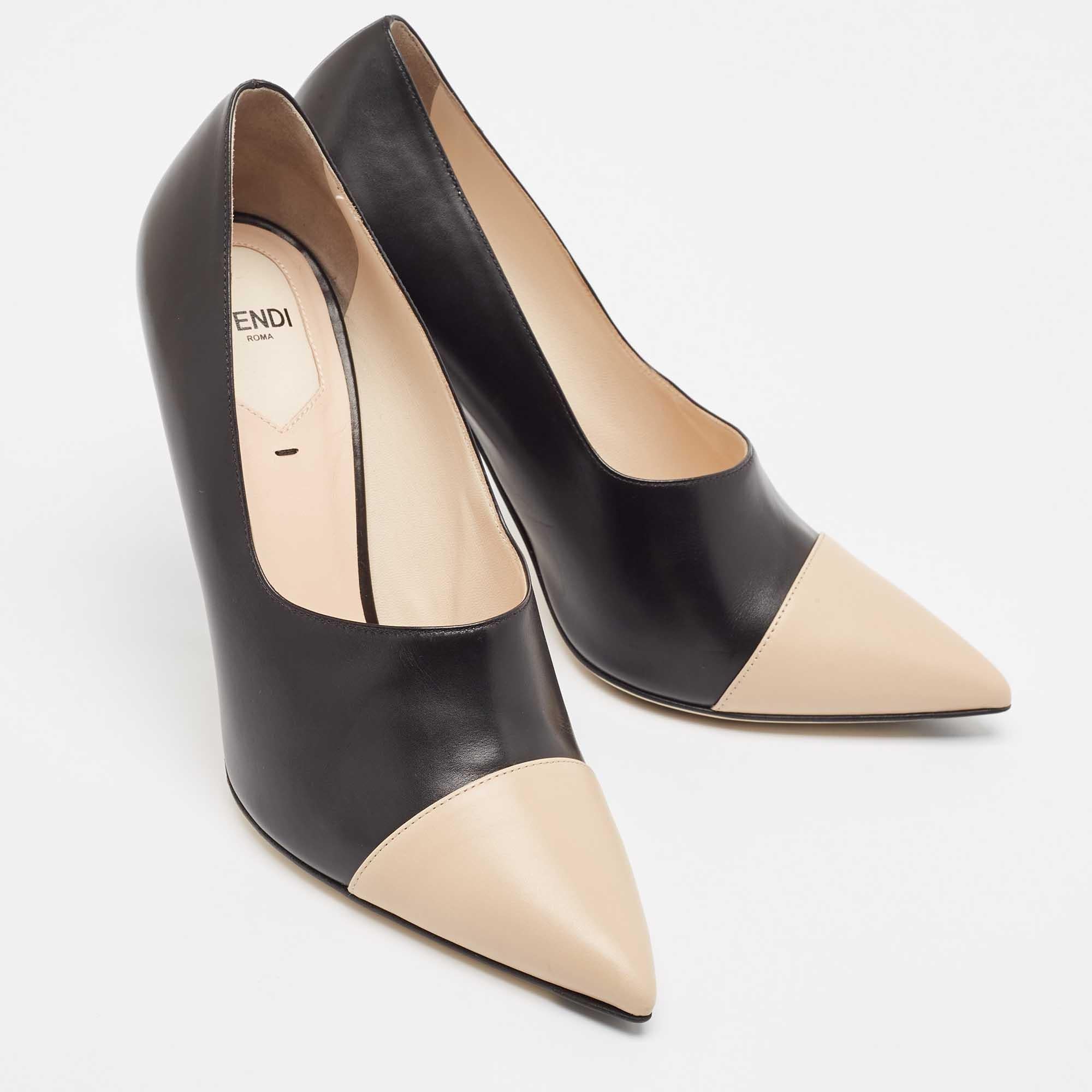 Women's Fendi Black/Beige Leather Pointed Toe Pumps Size 41