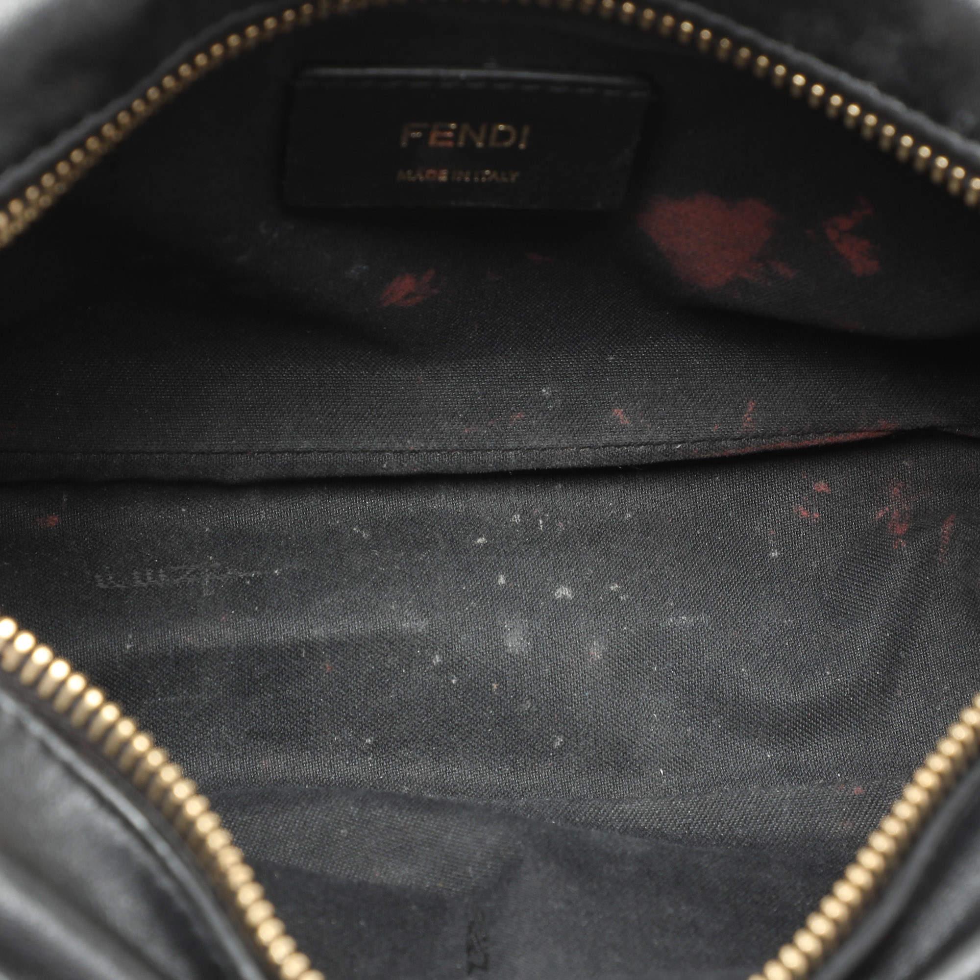 Fendi - Sac à bandoulière en cuir gaufré FF noir/brun avec appareil photo en vente 3