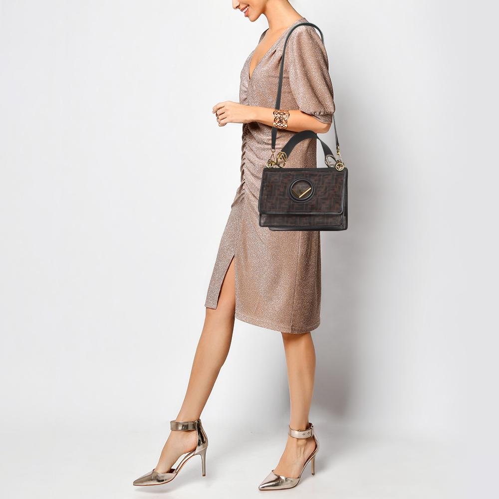 Fendi Black/Brown FF Mesh and Leather Kan I Shoulder Bag In Excellent Condition For Sale In Dubai, Al Qouz 2