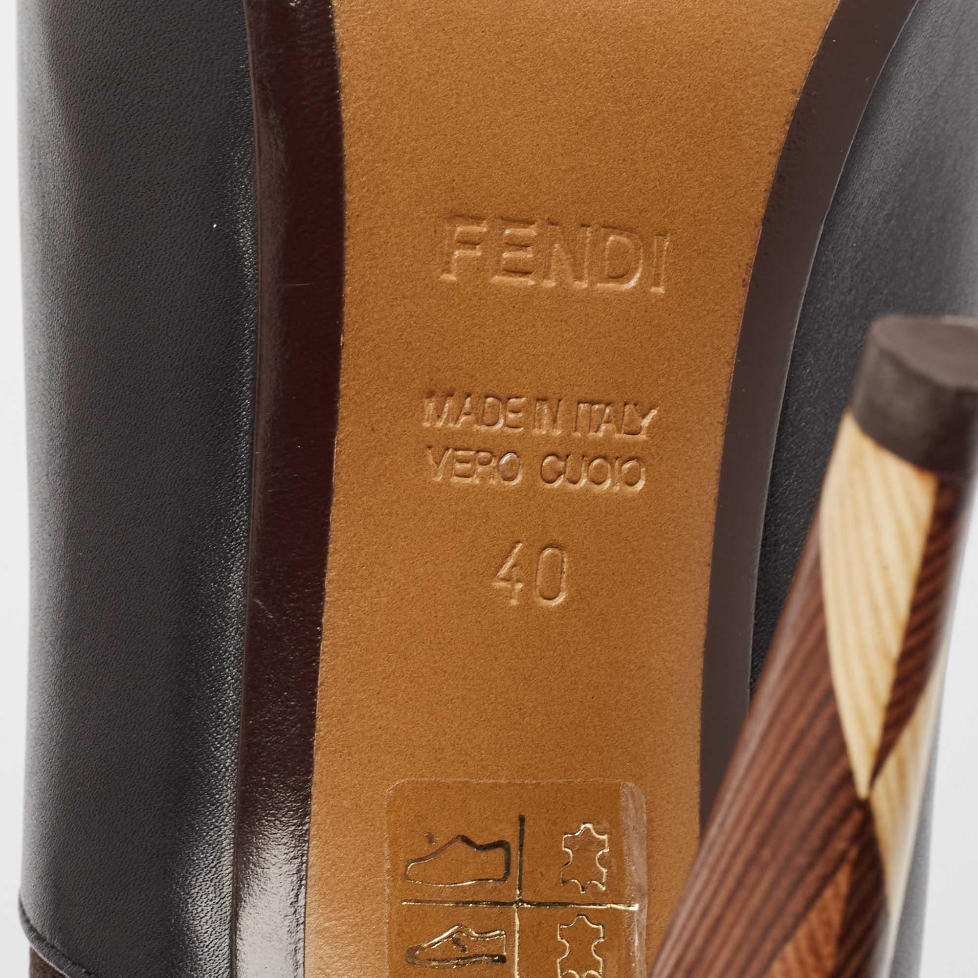 Fendi - Bottines à plateforme en cuir et tissu stretch noir et brun - Taille 40 2
