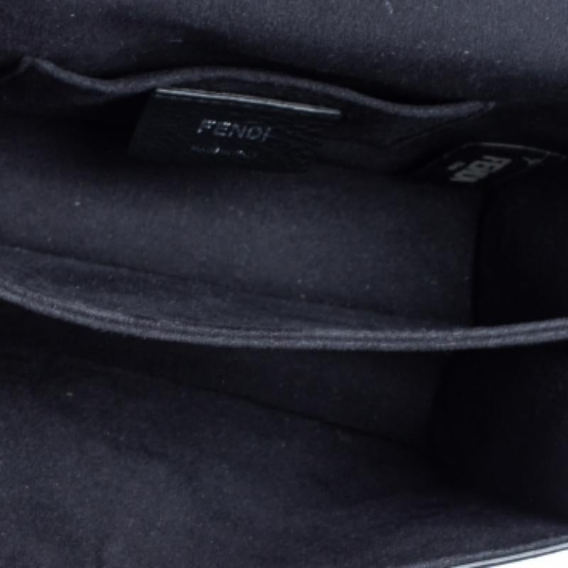 Fendi Black/Brown Leather and Velvet Small Kan I Chain Shoulder Bag In Good Condition For Sale In Dubai, Al Qouz 2