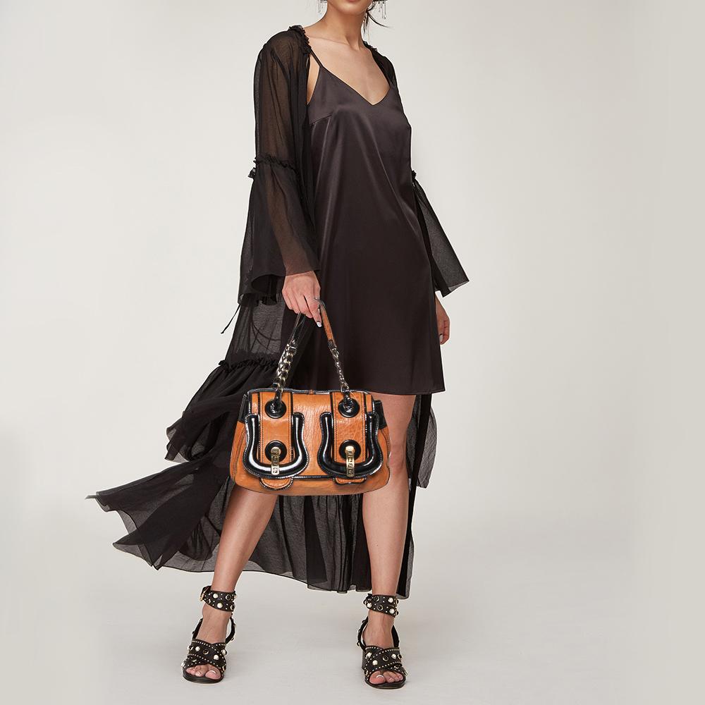 Fendi Black/Brown Patent Leather and Leather B Shoulder Bag In Fair Condition In Dubai, Al Qouz 2