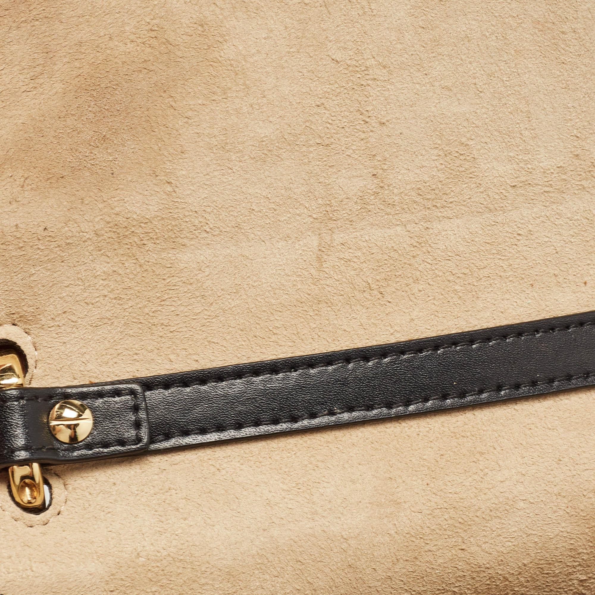 Fendi Black/Brown Zucca Embossed Leather Small Kan U Shoulder Bag For Sale 10