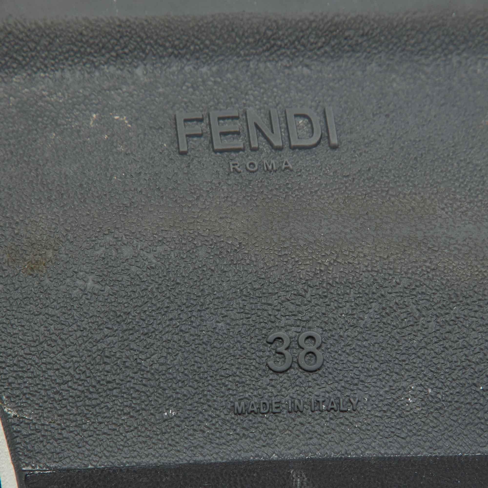 Fendi Schwarz/Braun Zucca Knit Stoff Rockoko Slip On Sneakers Größe 38 im Angebot 4
