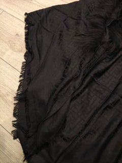 Fendi black cachemire and fur poncho