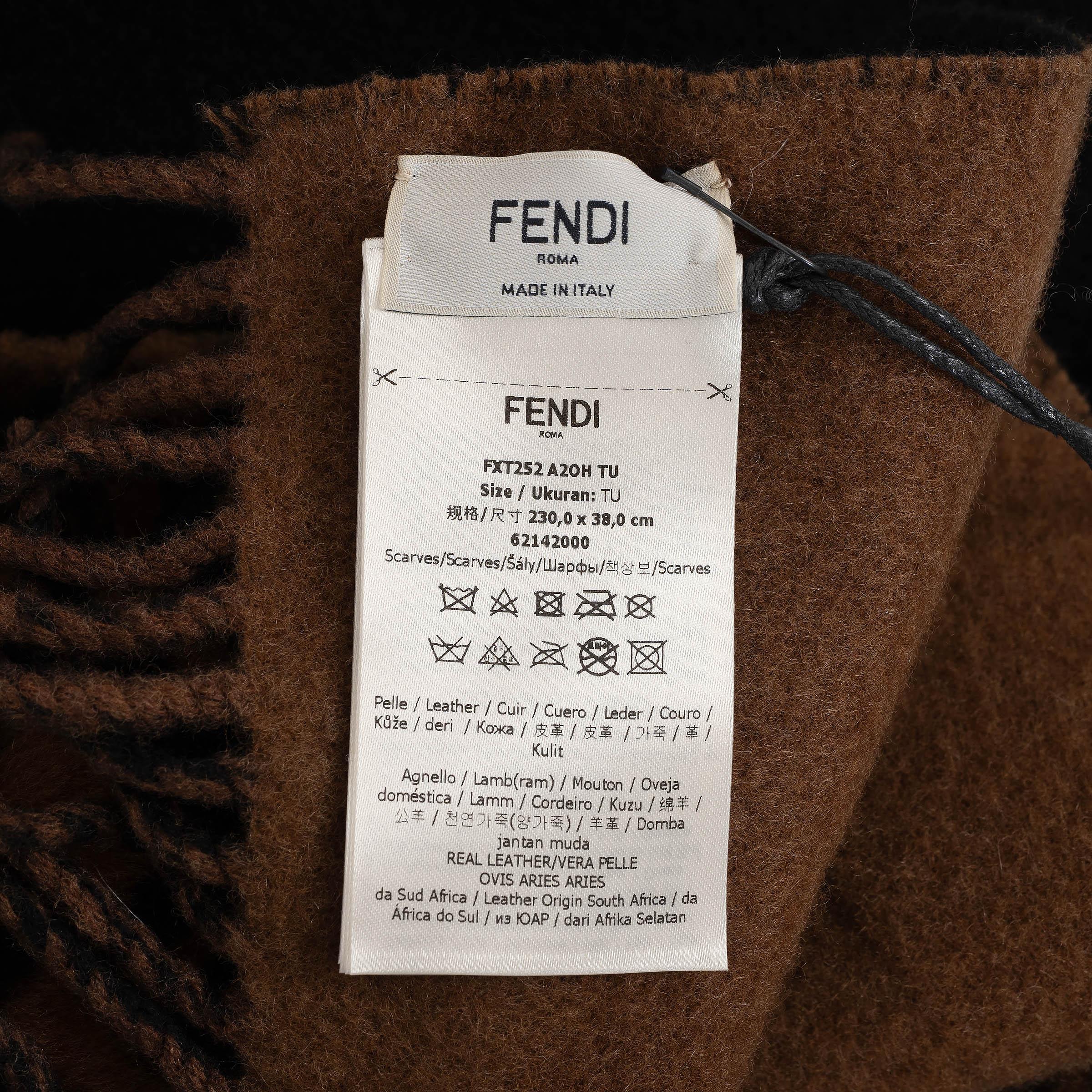 Women's FENDI black & camel wool & cashmere TOUCH OF FUR Muffler Scarf For Sale
