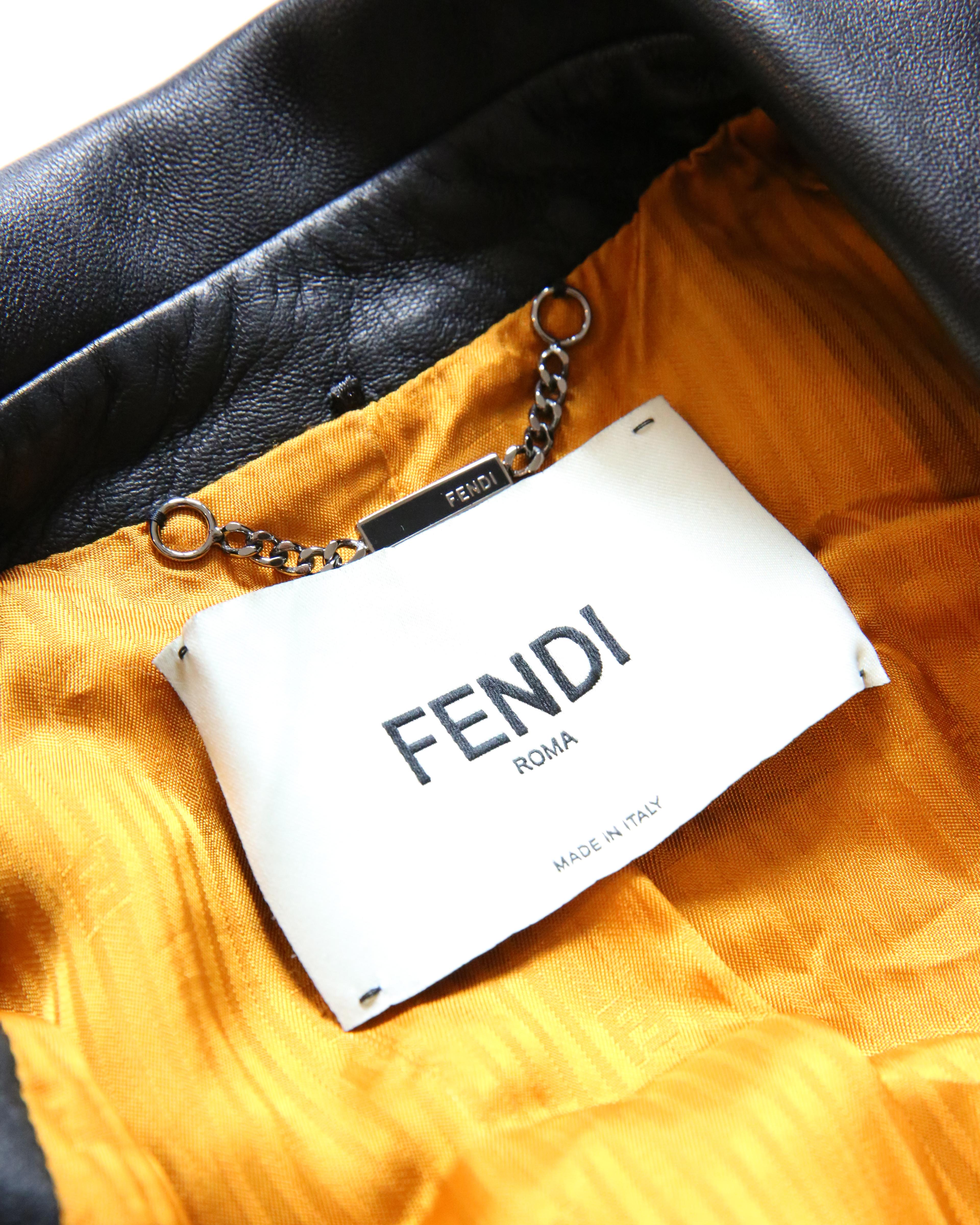 Fendi black cropped silver zip fitted leather jacket coat IT 36 XS For Sale 10