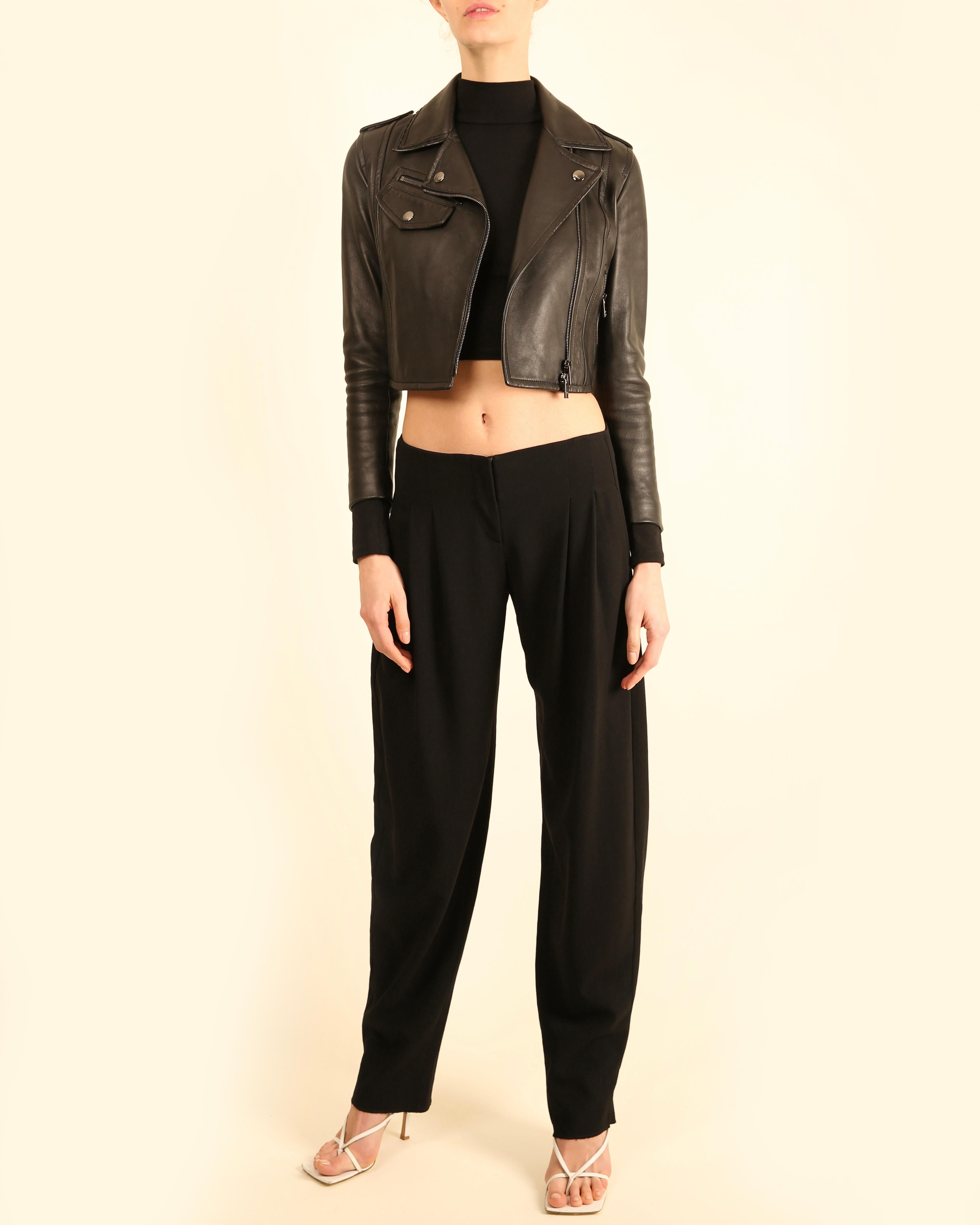 Fendi negro recortado plata cremallera ajustada chaqueta de cuero abrigo IT 36 XS en venta 1
